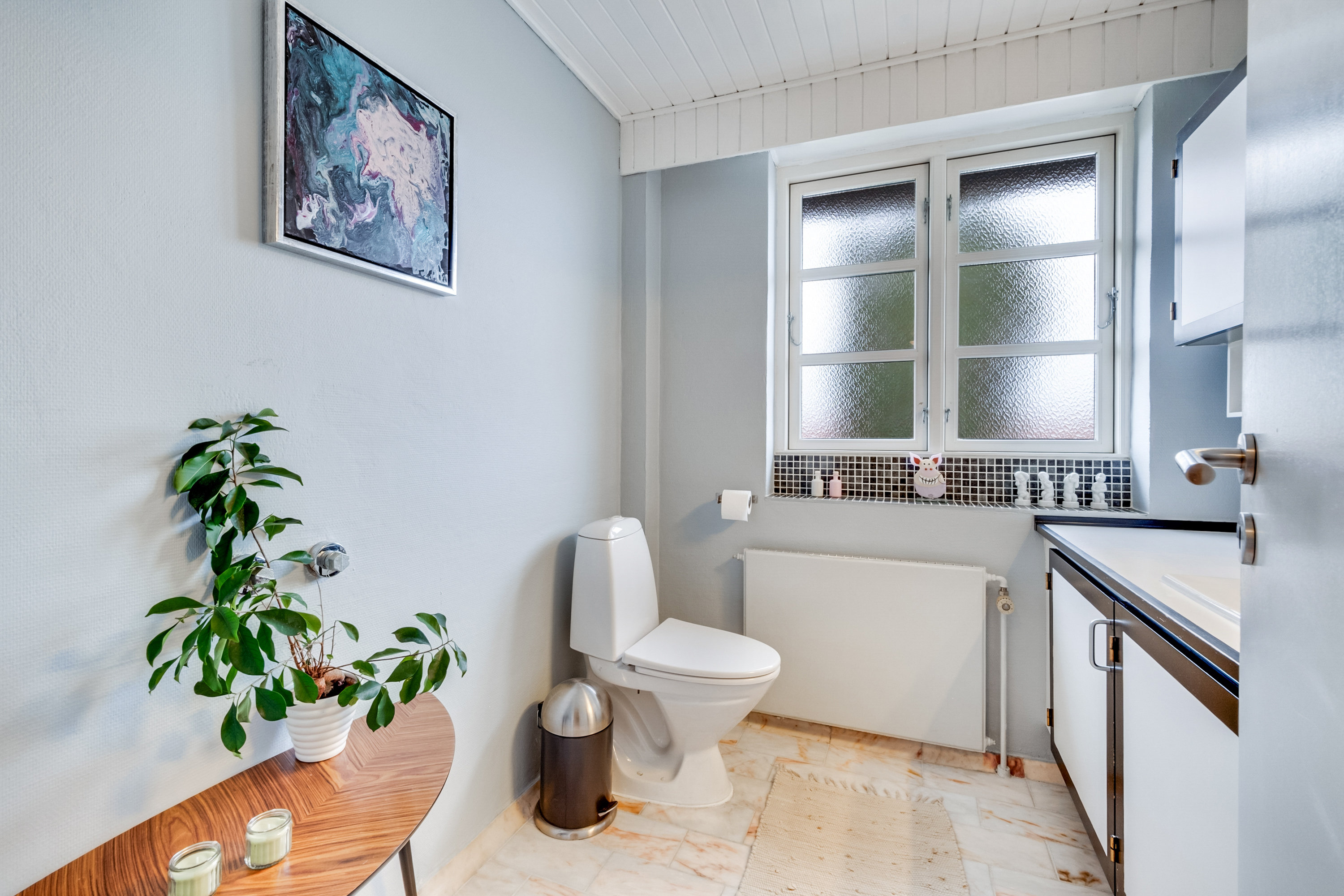 Fremhævet toilet billede i fuldskærmstilstand. Billede af Bellingehøjen 15, Bellinge, 5250 Odense SV