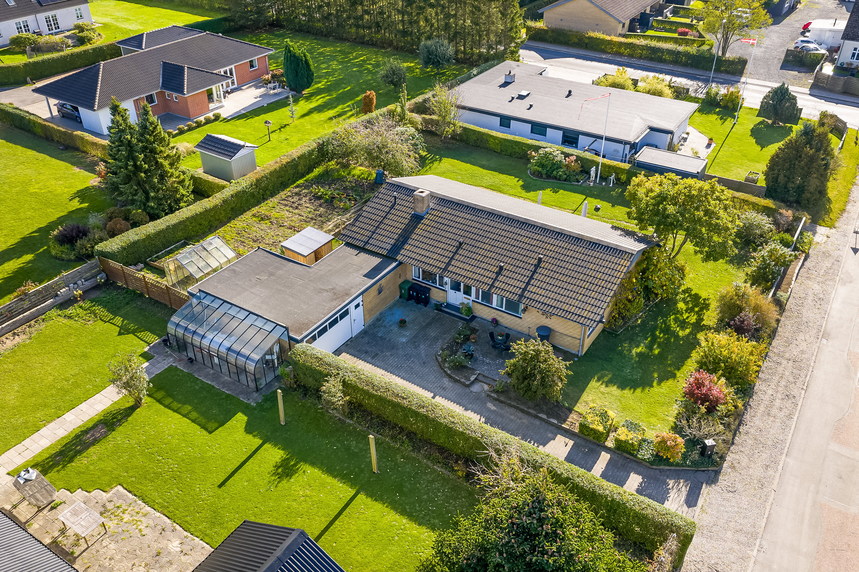 Fremhævet luftfoto billede i fuldskærmstilstand. Billede af Møllebakken 2, Allested, 5672 Broby