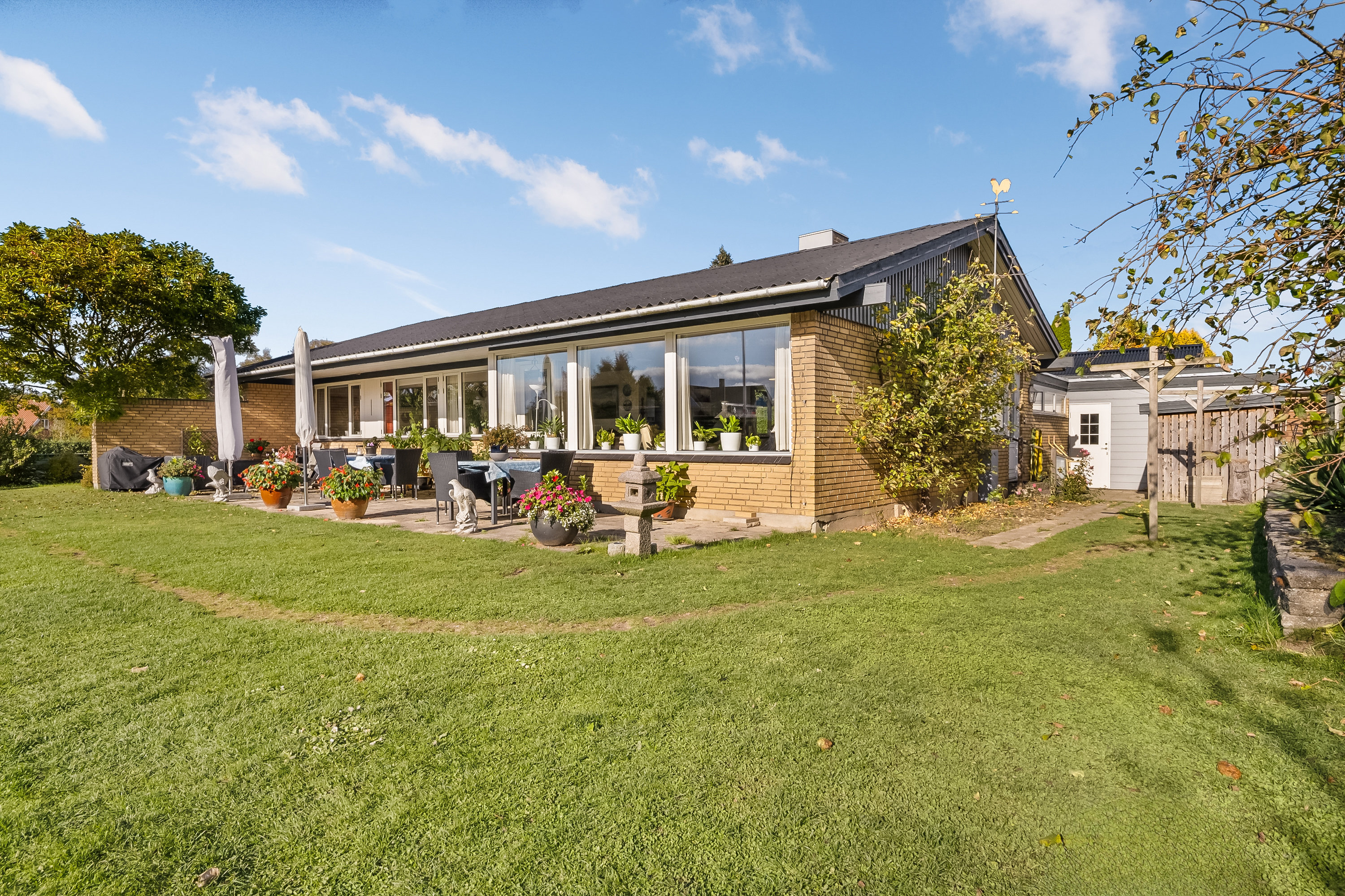 Fremhævet have billede i fuldskærmstilstand. Billede af Møllebakken 2, Allested, 5672 Broby