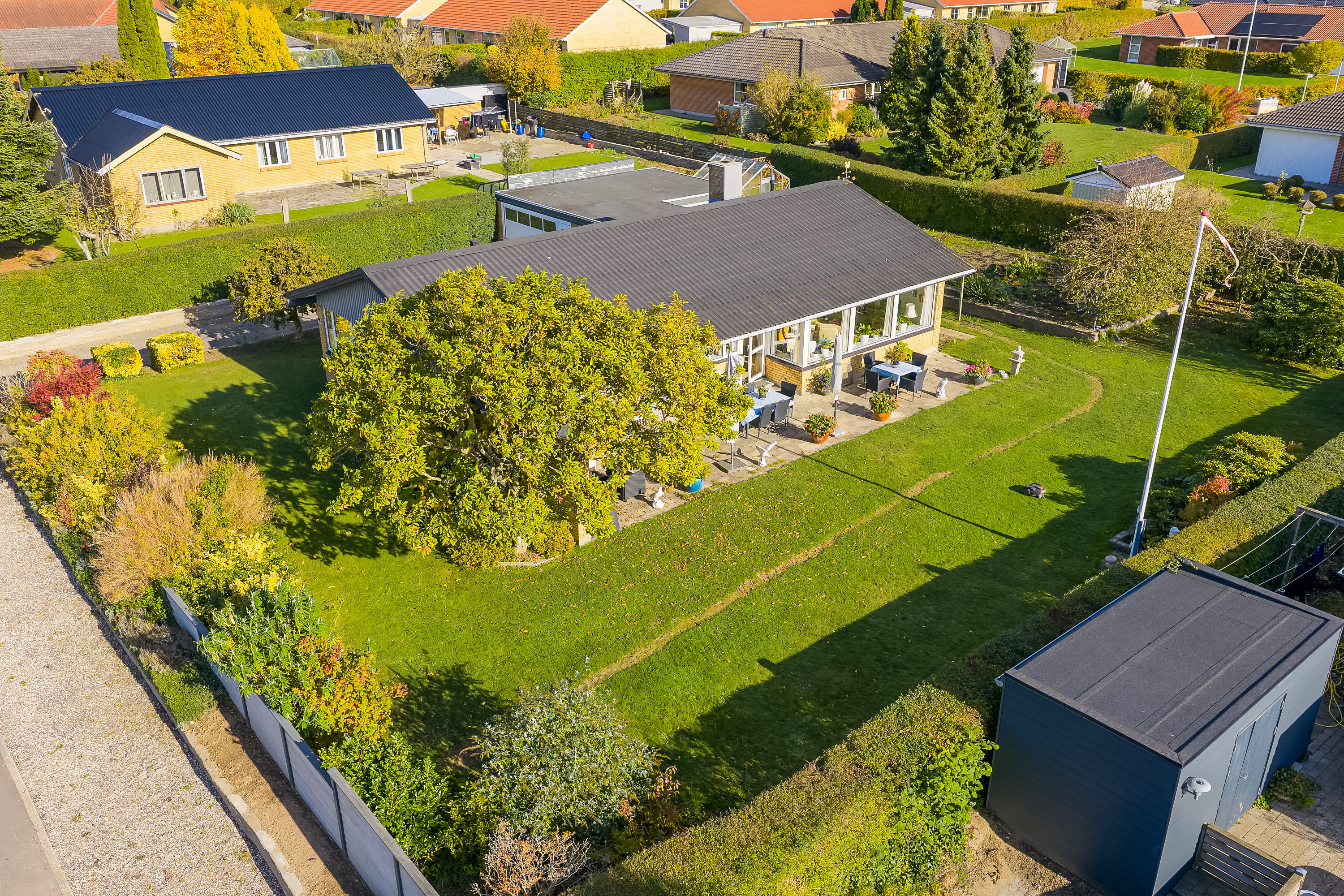 Fremhævet luftfoto billede i fuldskærmstilstand. Billede af Møllebakken 2, Allested, 5672 Broby