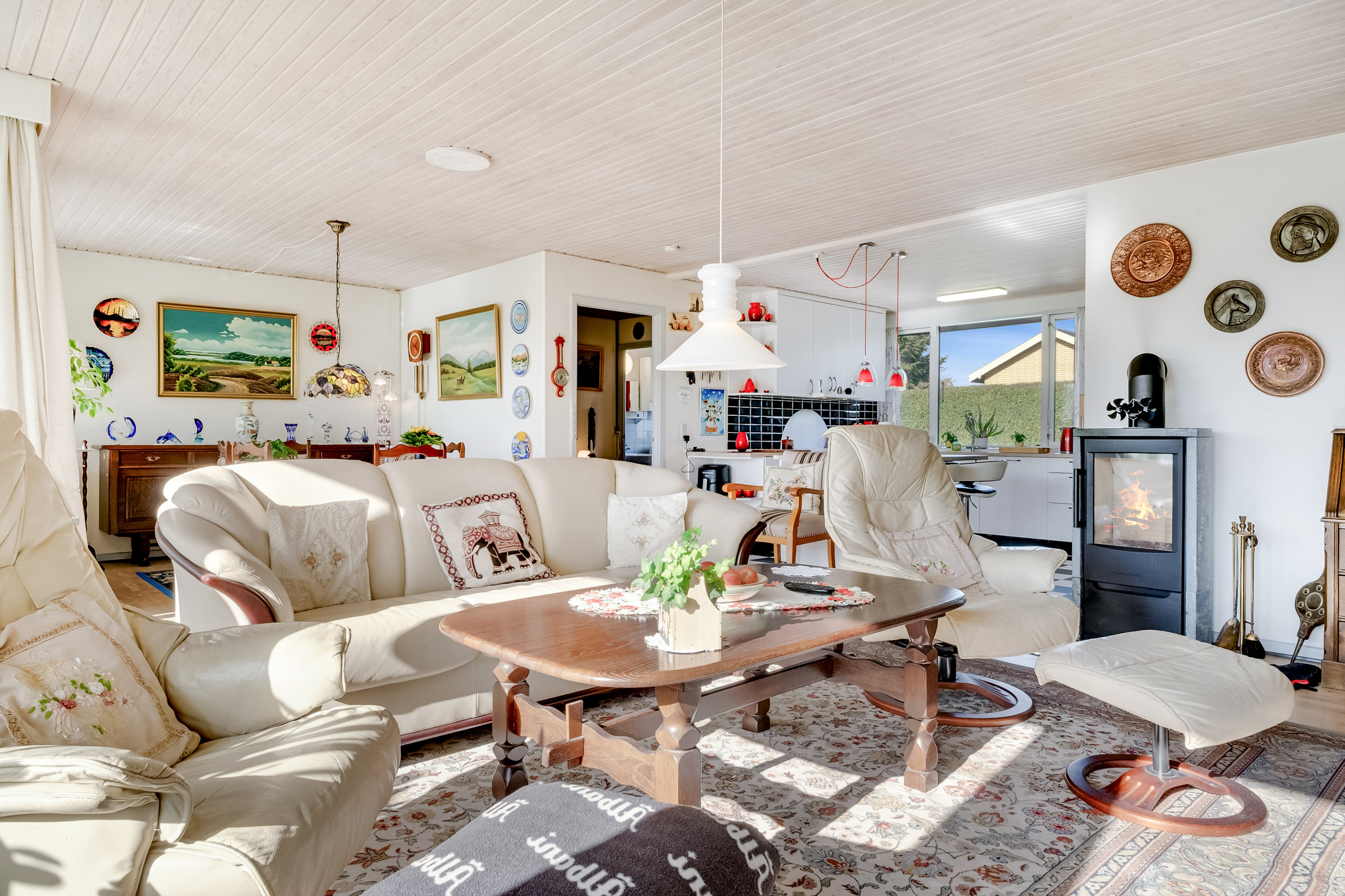 Fremhævet stue billede i fuldskærmstilstand. Billede af Møllebakken 2, Allested, 5672 Broby