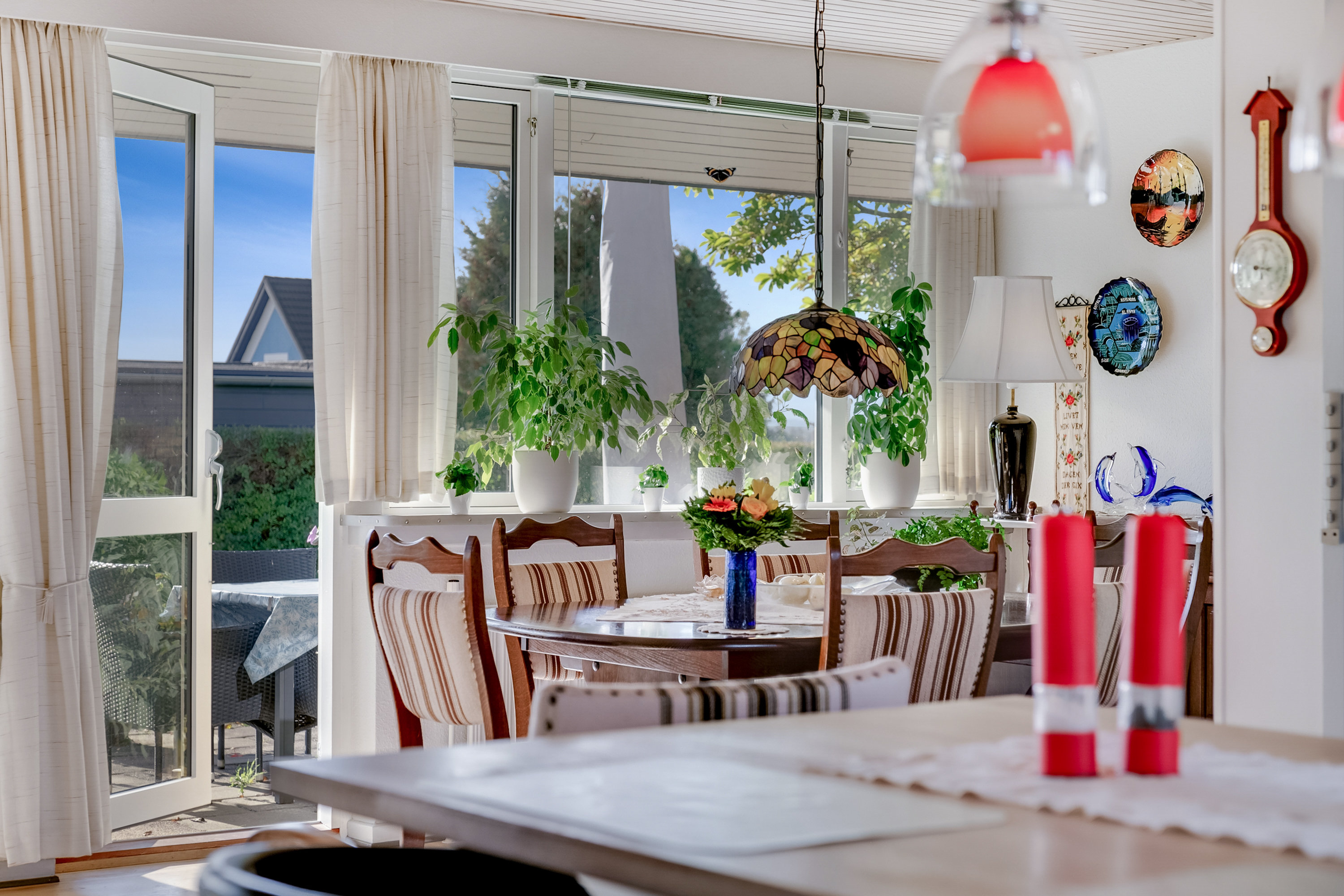 Fremhævet stue billede i fuldskærmstilstand. Billede af Møllebakken 2, Allested, 5672 Broby