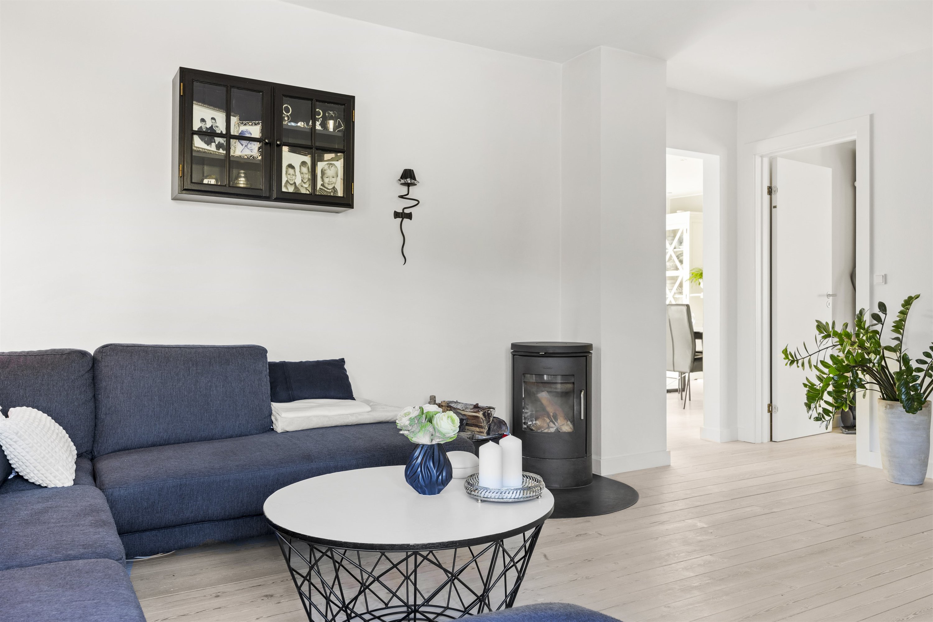 Fremhævet stue billede i fuldskærmstilstand. Billede af Galschiøtsvej 15, 3000 Helsingør