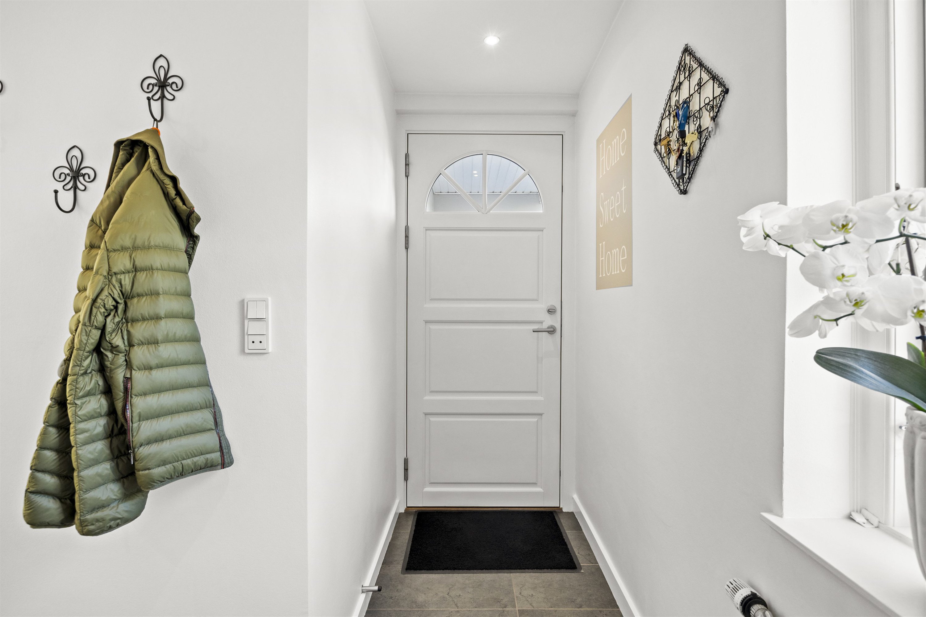 Fremhævet entré billede i fuldskærmstilstand. Billede af Galschiøtsvej 15, 3000 Helsingør