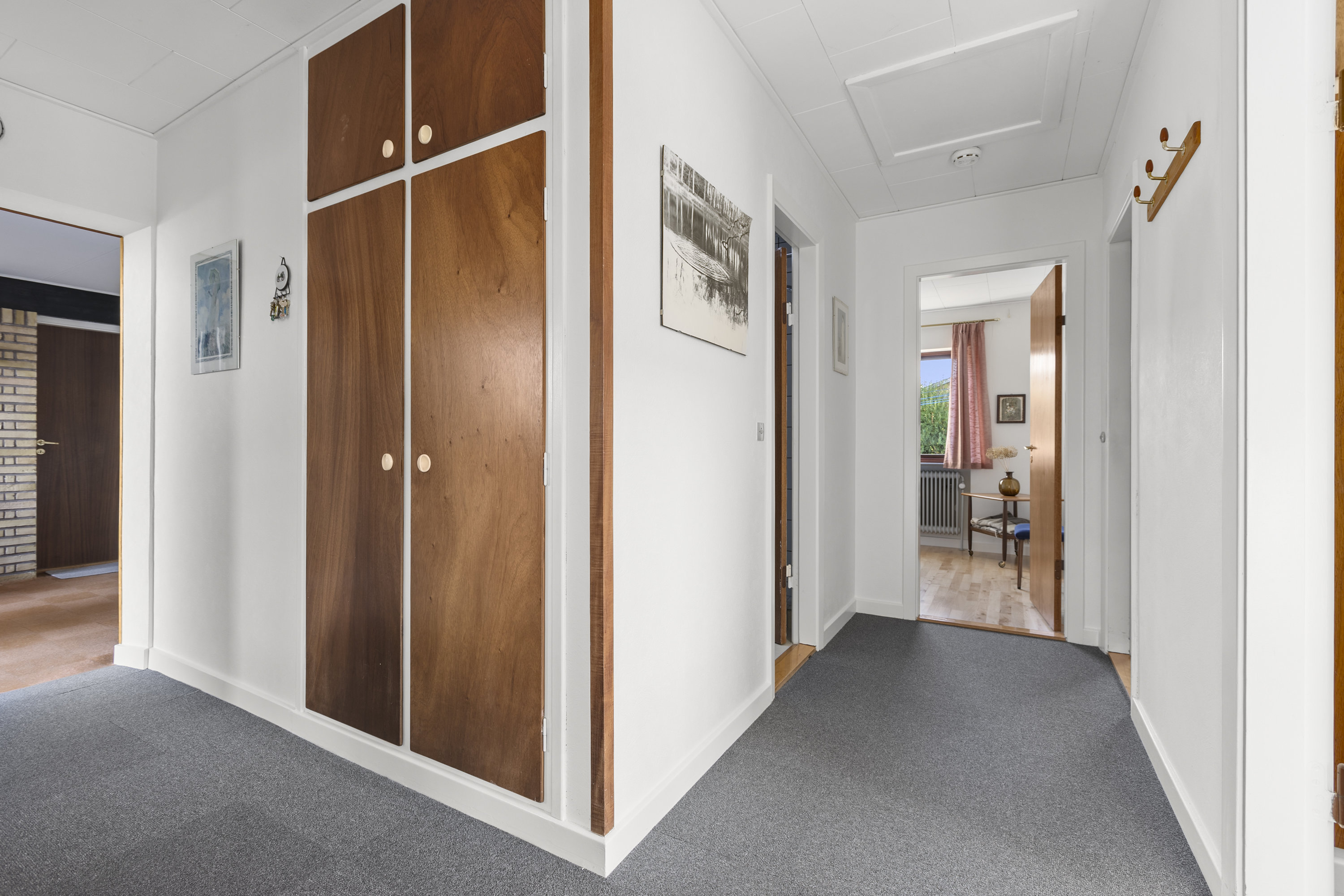 Fremhævet gang billede i fuldskærmstilstand. Billede af Hybenvej 33, 4100 Ringsted