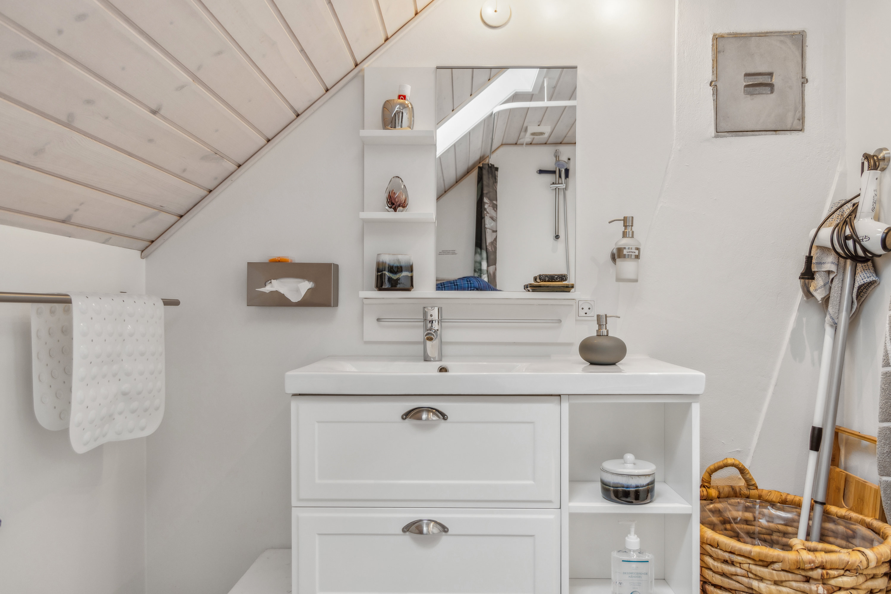 Fremhævet  billede i fuldskærmstilstand. Billede af Vejlen 88, Vejlen, 9430 Vadum