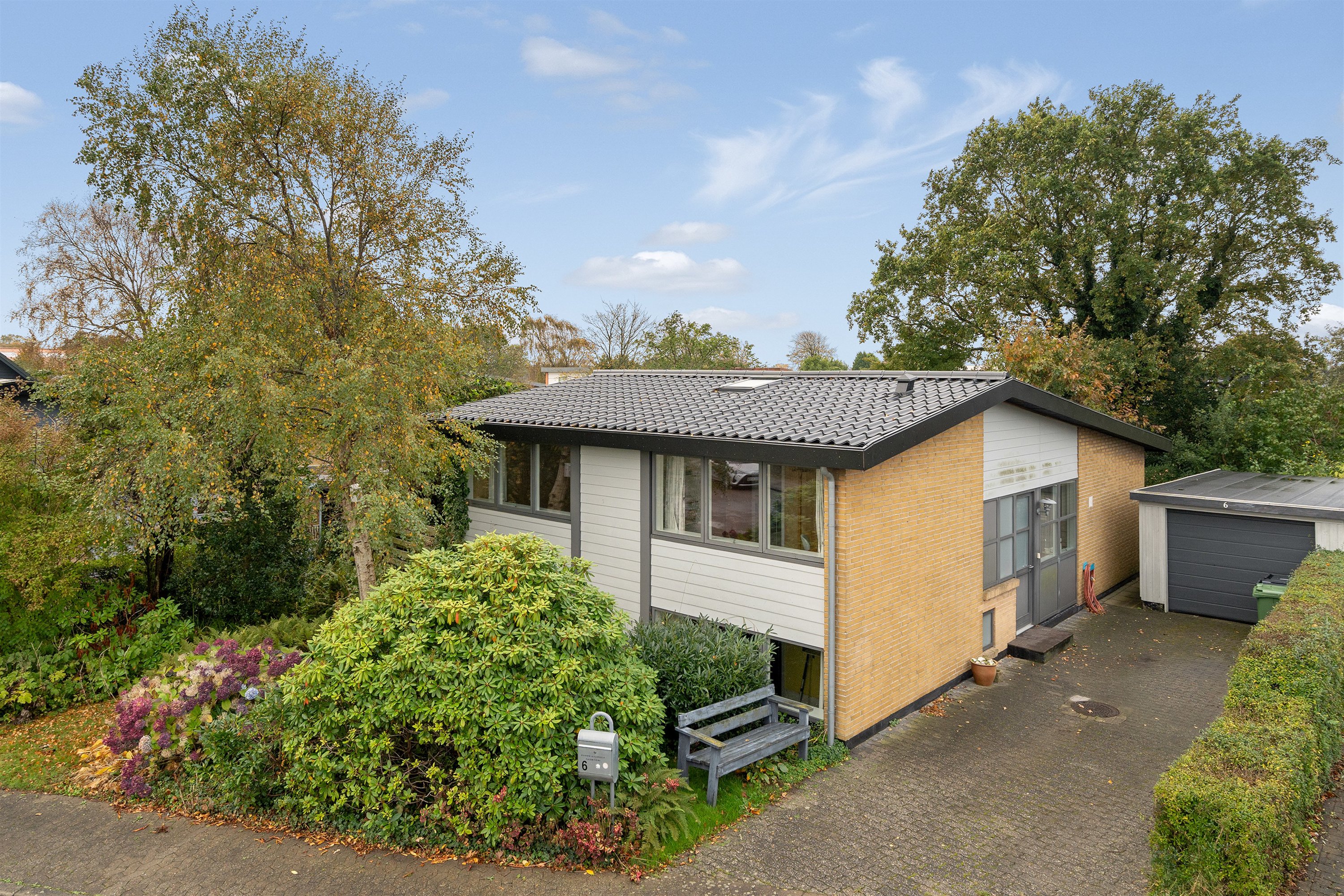 Villa: Ejendommen på Liljevej 6, 6705 Esbjerg Ø