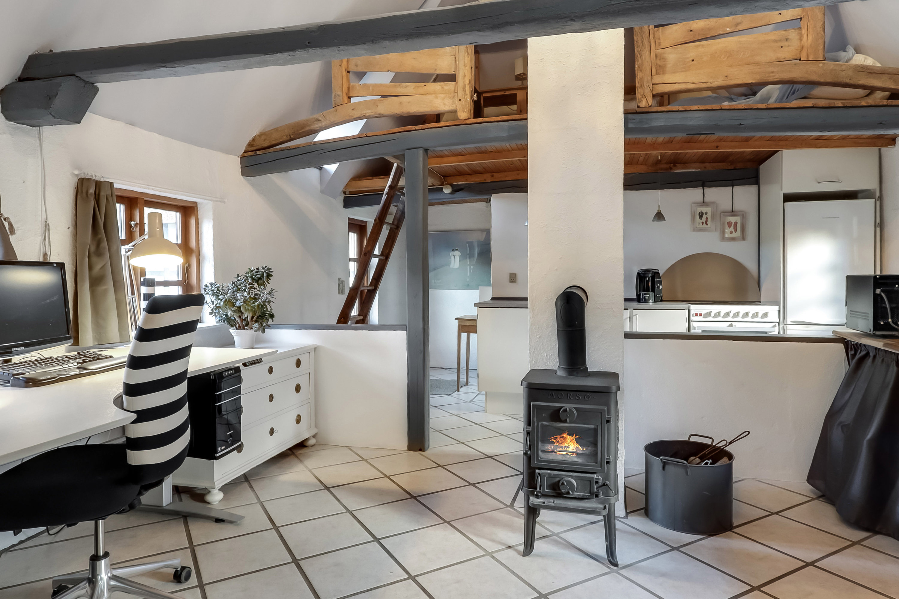 Fremhævet køkken billede i fuldskærmstilstand. Billede af Udflyttervej 9, Tåsinge, 5700 Svendborg