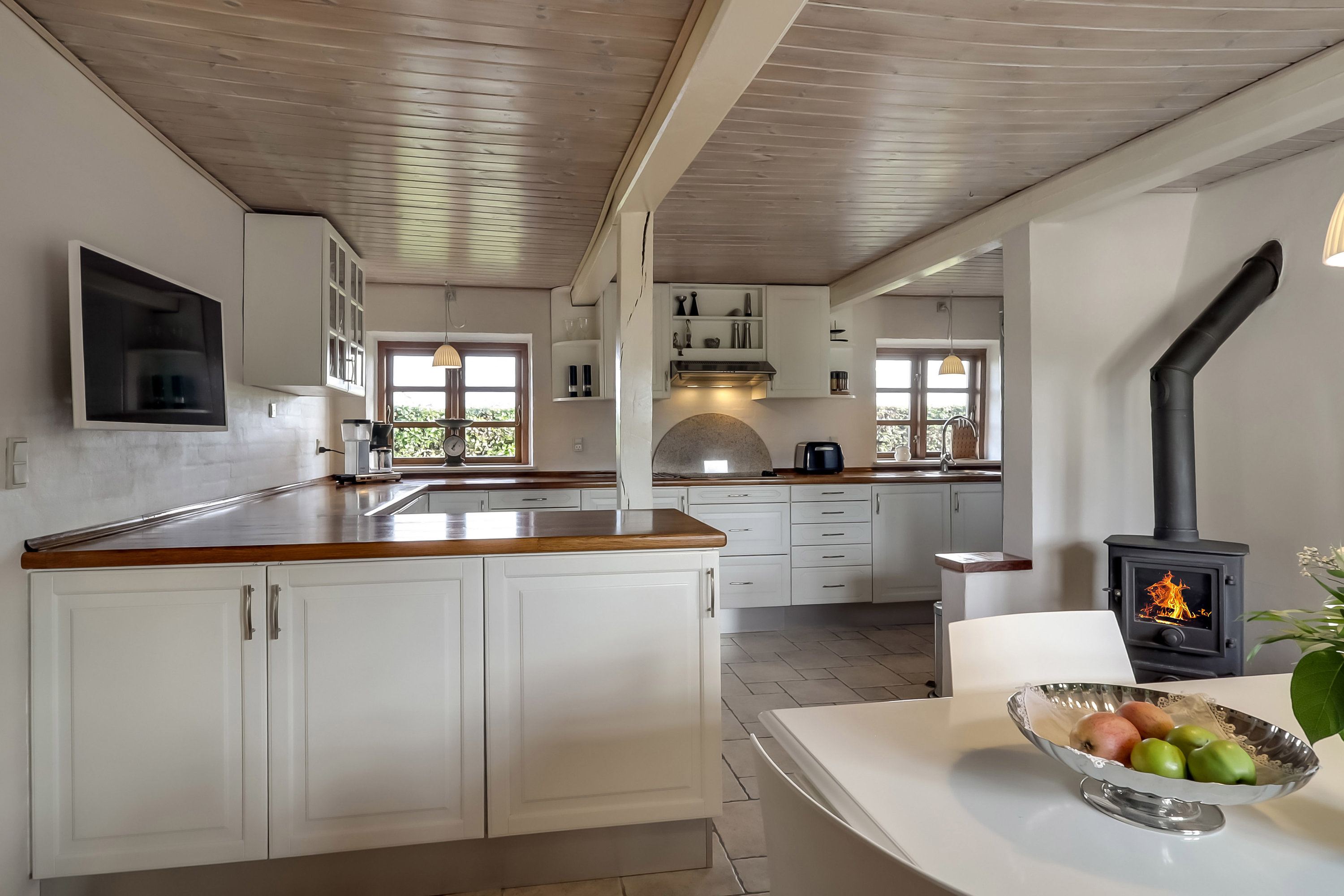 Fremhævet køkken billede i fuldskærmstilstand. Billede af Udflyttervej 9, Tåsinge, 5700 Svendborg