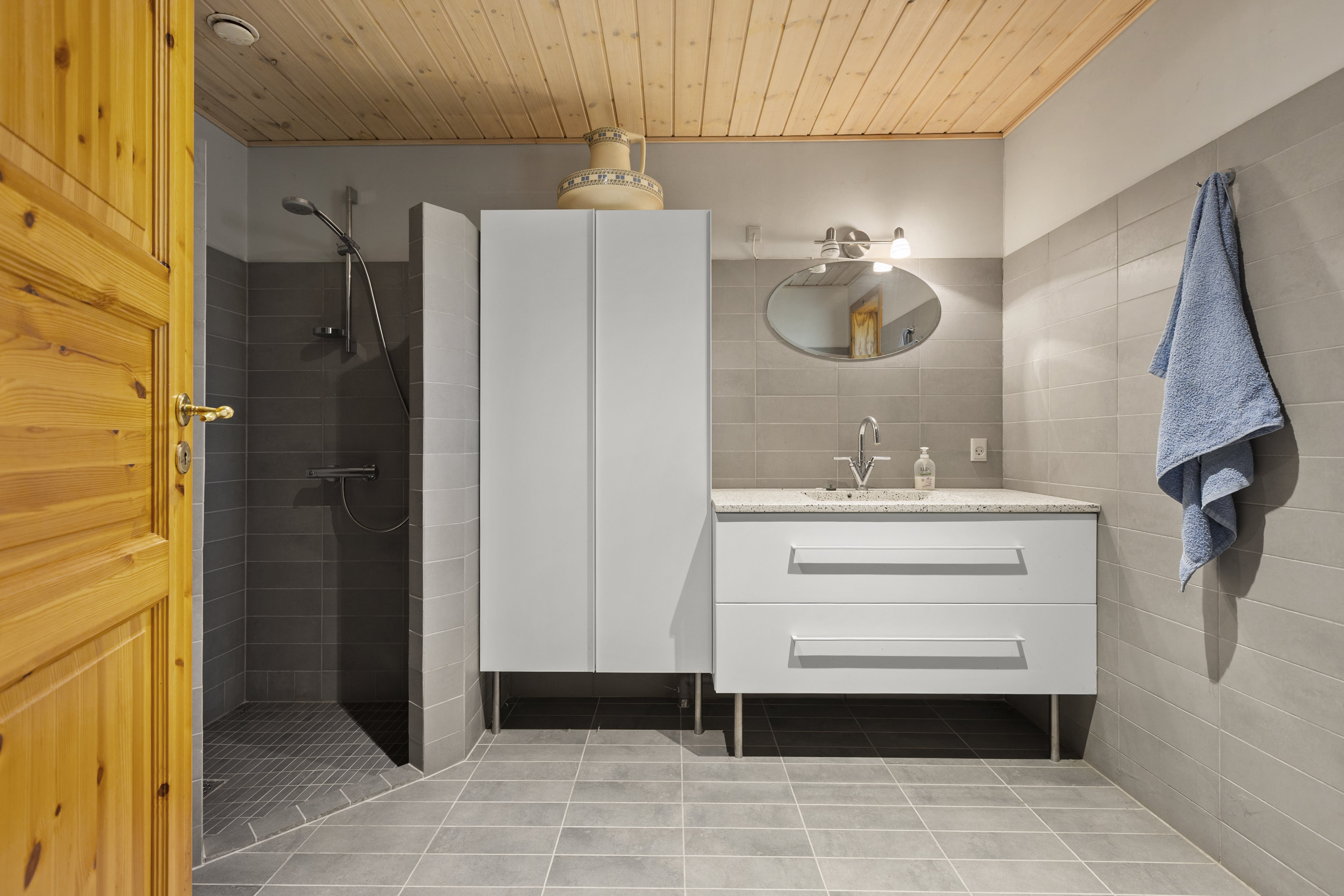 Fremhævet badeværelse billede i fuldskærmstilstand. Billede af Humlevænget 10, Sæby, 4070 Kirke Hyllinge