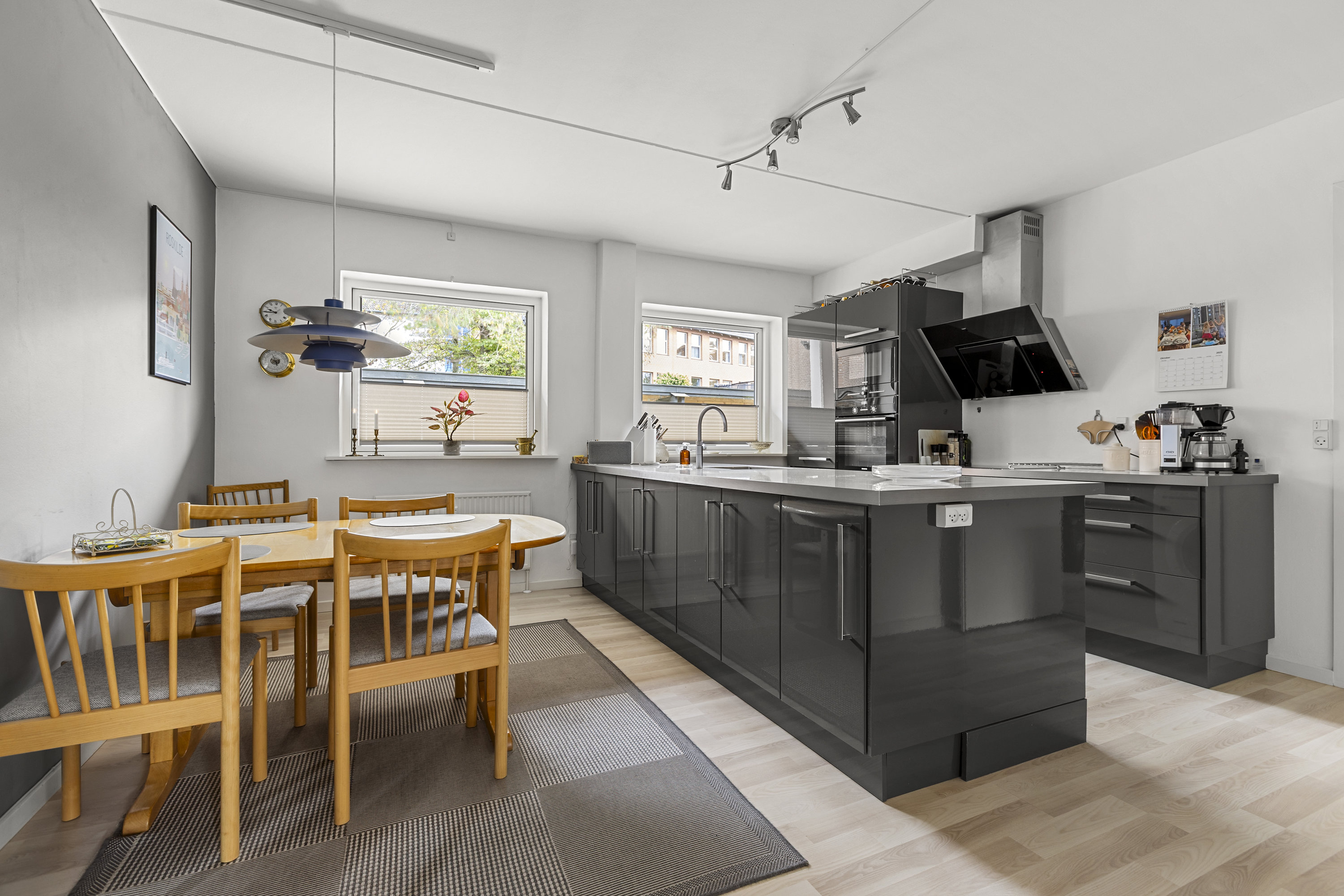 Fremhævet køkken billede i fuldskærmstilstand. Billede af Borgediget 24, 4000 Roskilde