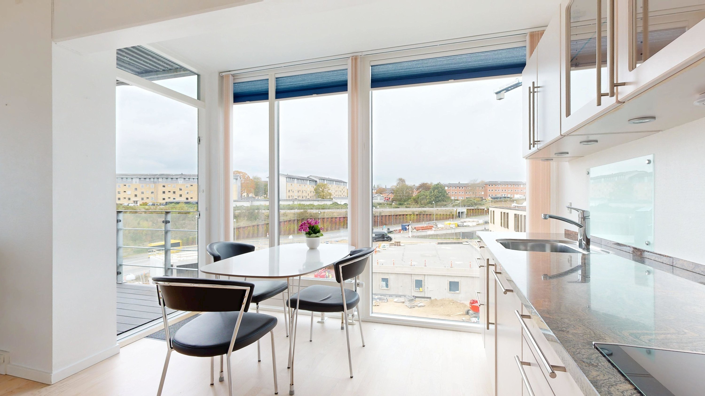 Fremhævet køkken alrum billede i fuldskærmstilstand. Billede af Brøndumsvej 19, 4. th., 8800 Viborg