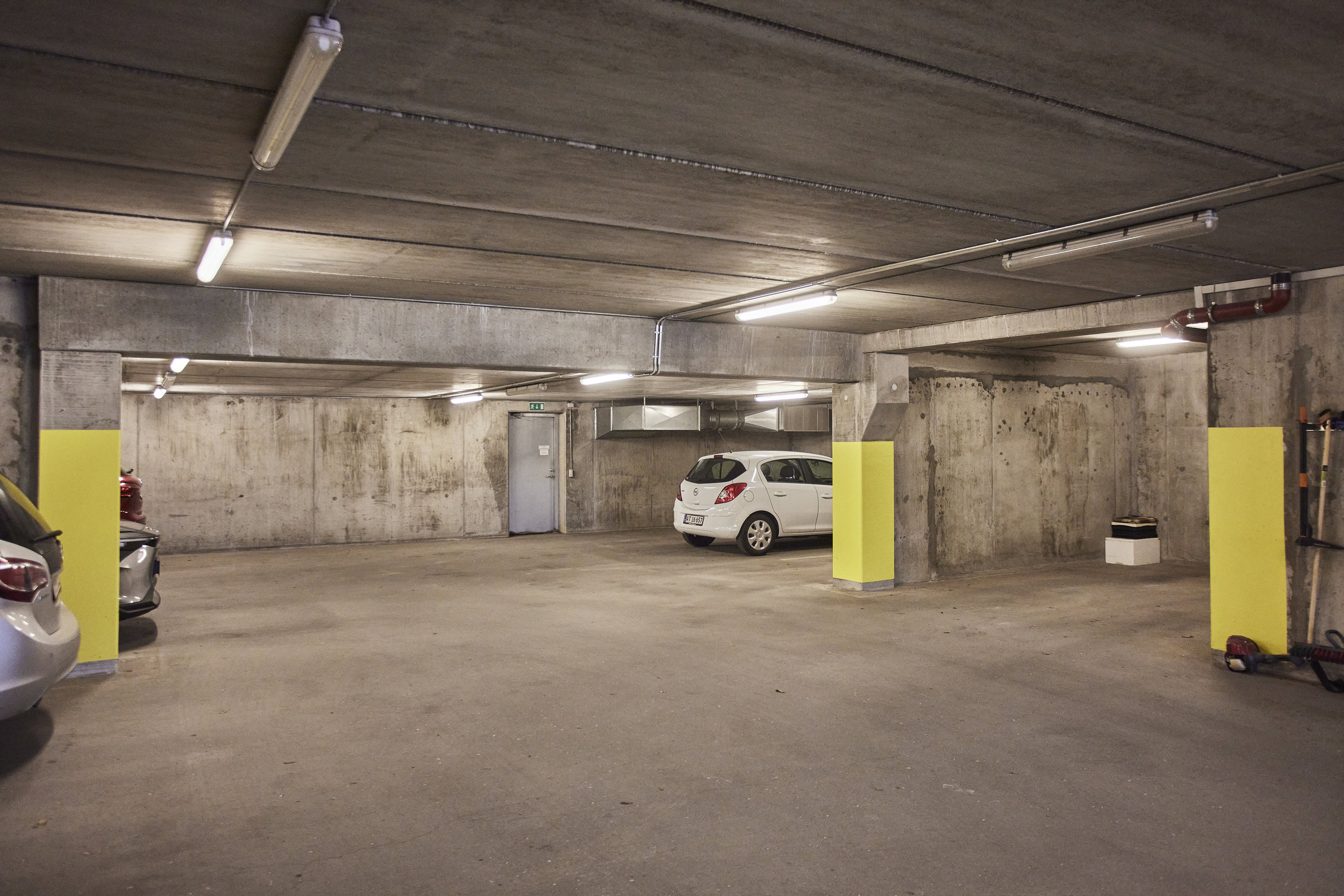 Fremhævet garage billede i fuldskærmstilstand. Billede af Brøndumsvej 19, 4. th., 8800 Viborg