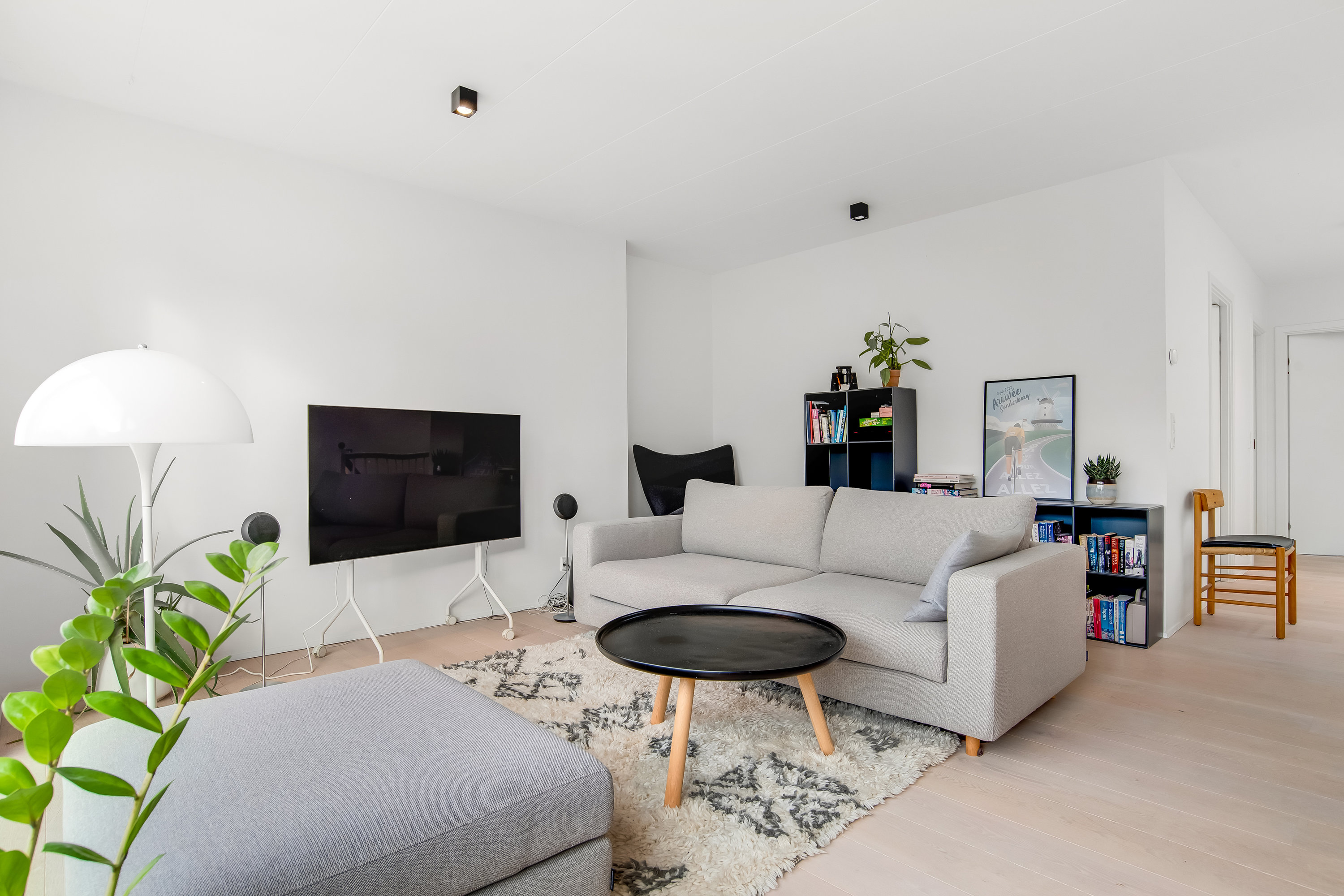 Fremhævet stue billede i fuldskærmstilstand. Billede af Skolegade 37C, 7500 Holstebro