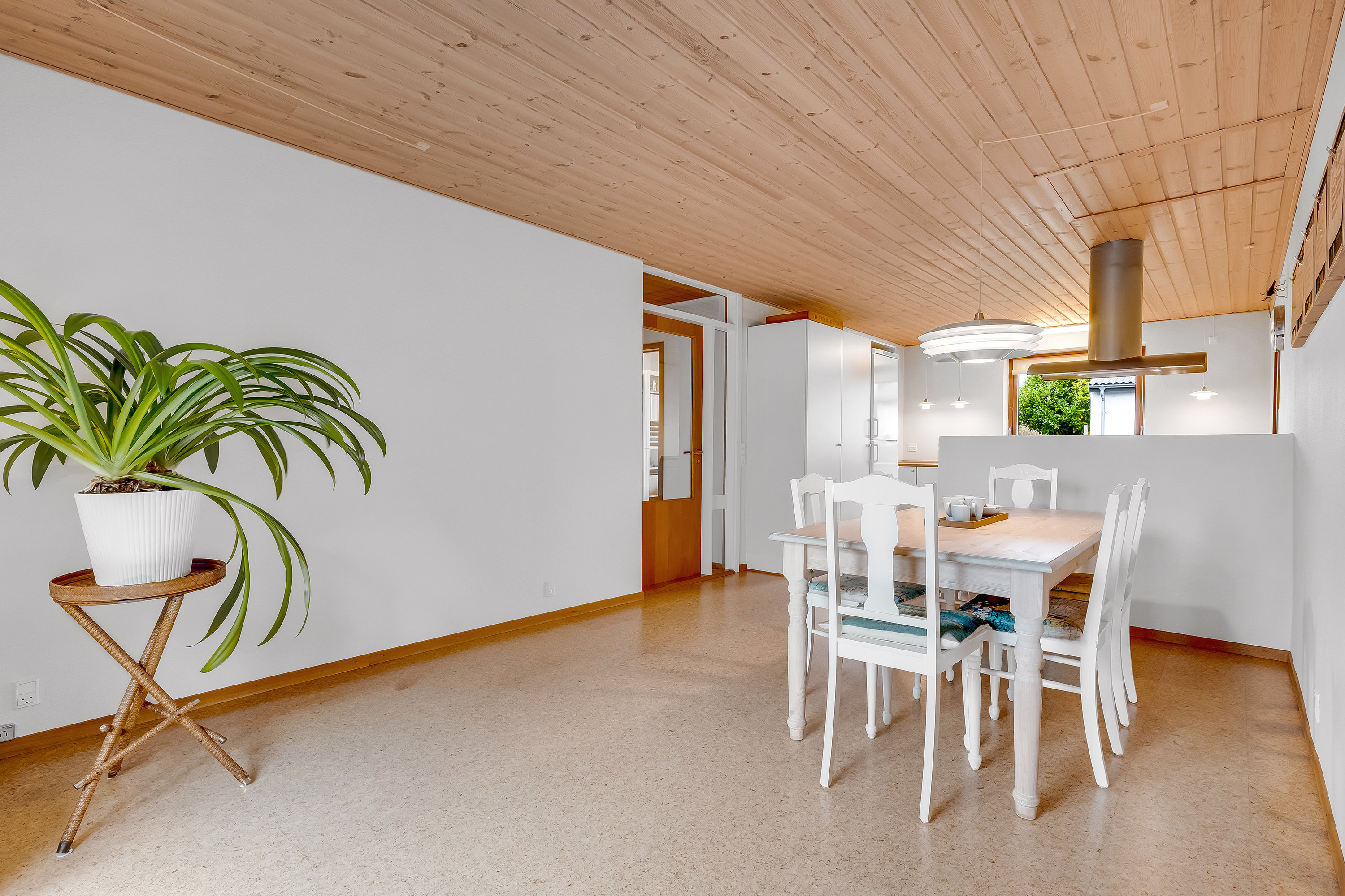 Fremhævet køkken alrum billede i fuldskærmstilstand. Billede af Elmevænget 3, Tvis, 7500 Holstebro