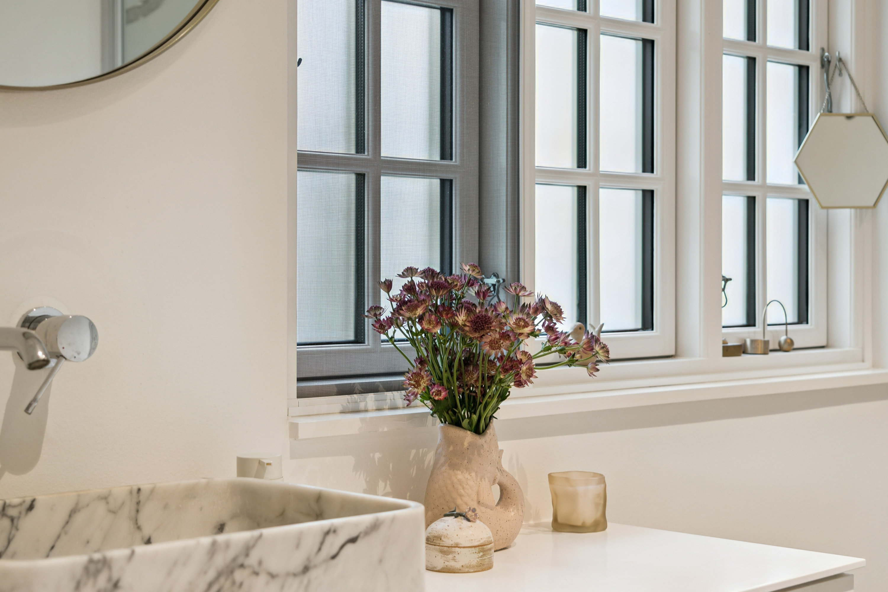 Fremhævet badeværelse billede i fuldskærmstilstand. Billede af Sophienberg Vænge 43, 2960 Rungsted Kyst