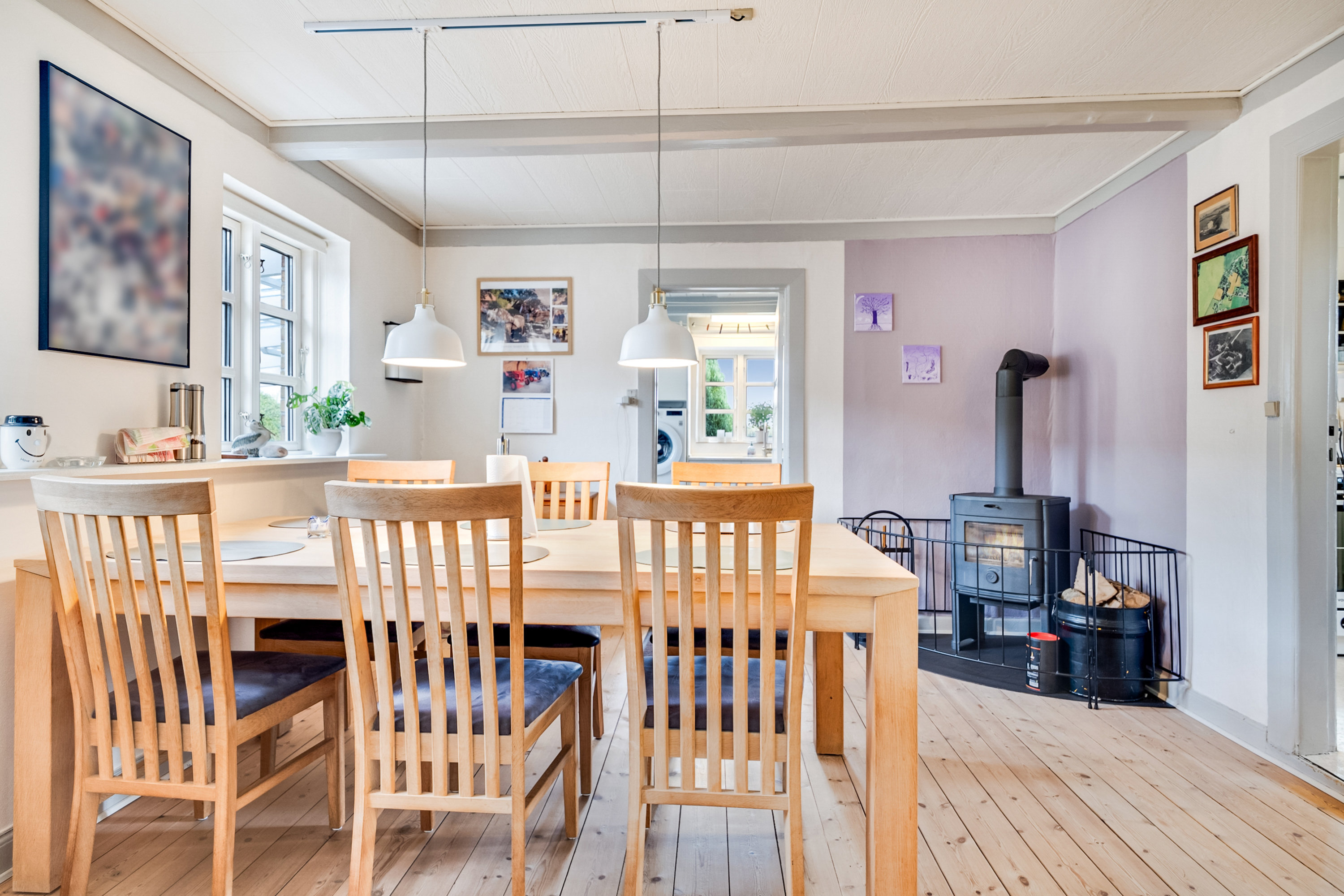 Fremhævet stue billede i fuldskærmstilstand. Billede af Odensevej 24, Skallebjerg, 5683 Haarby