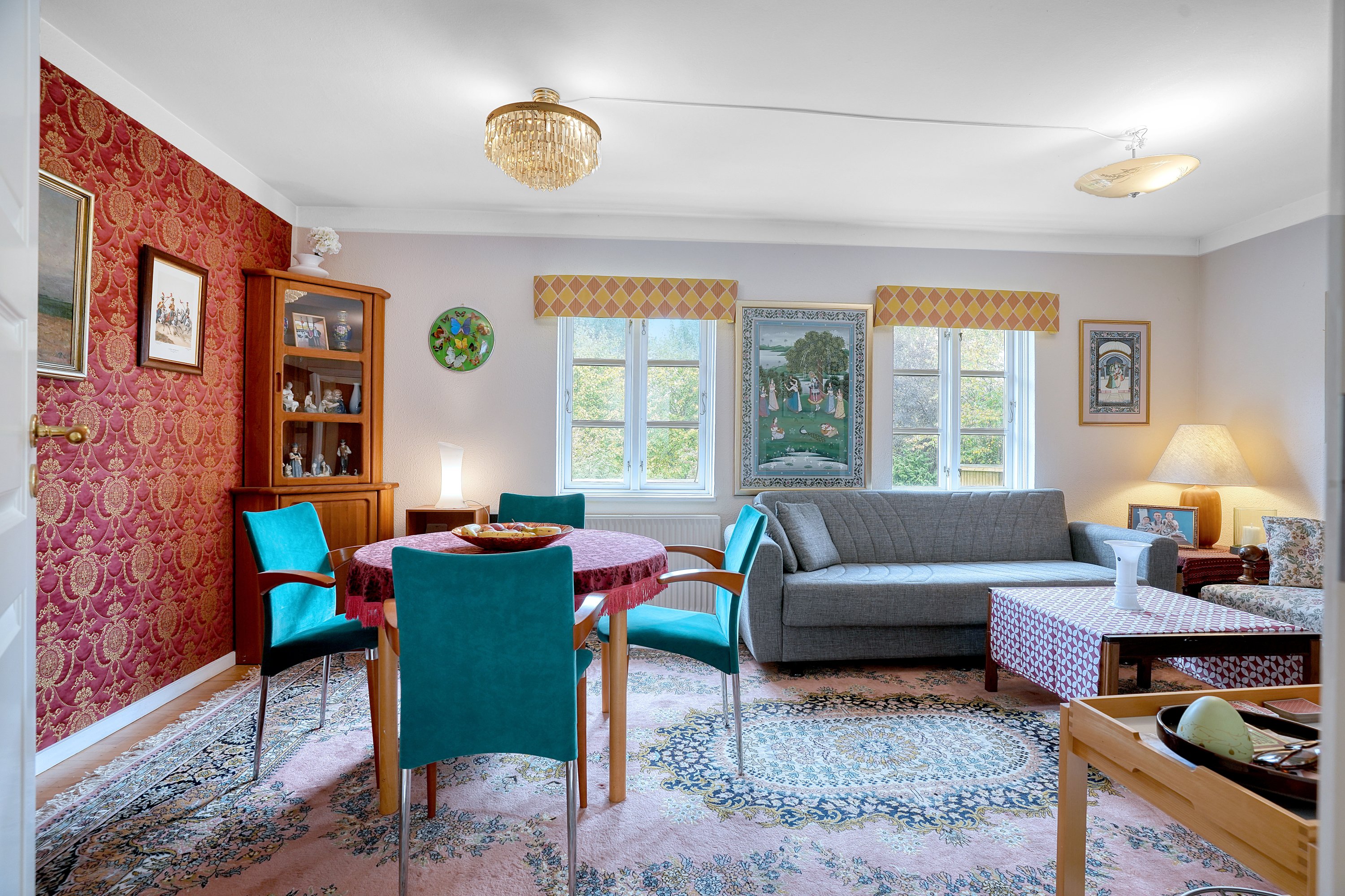 Fremhævet stue billede i fuldskærmstilstand. Billede af Usserød Kongevej 40A, 2970 Hørsholm