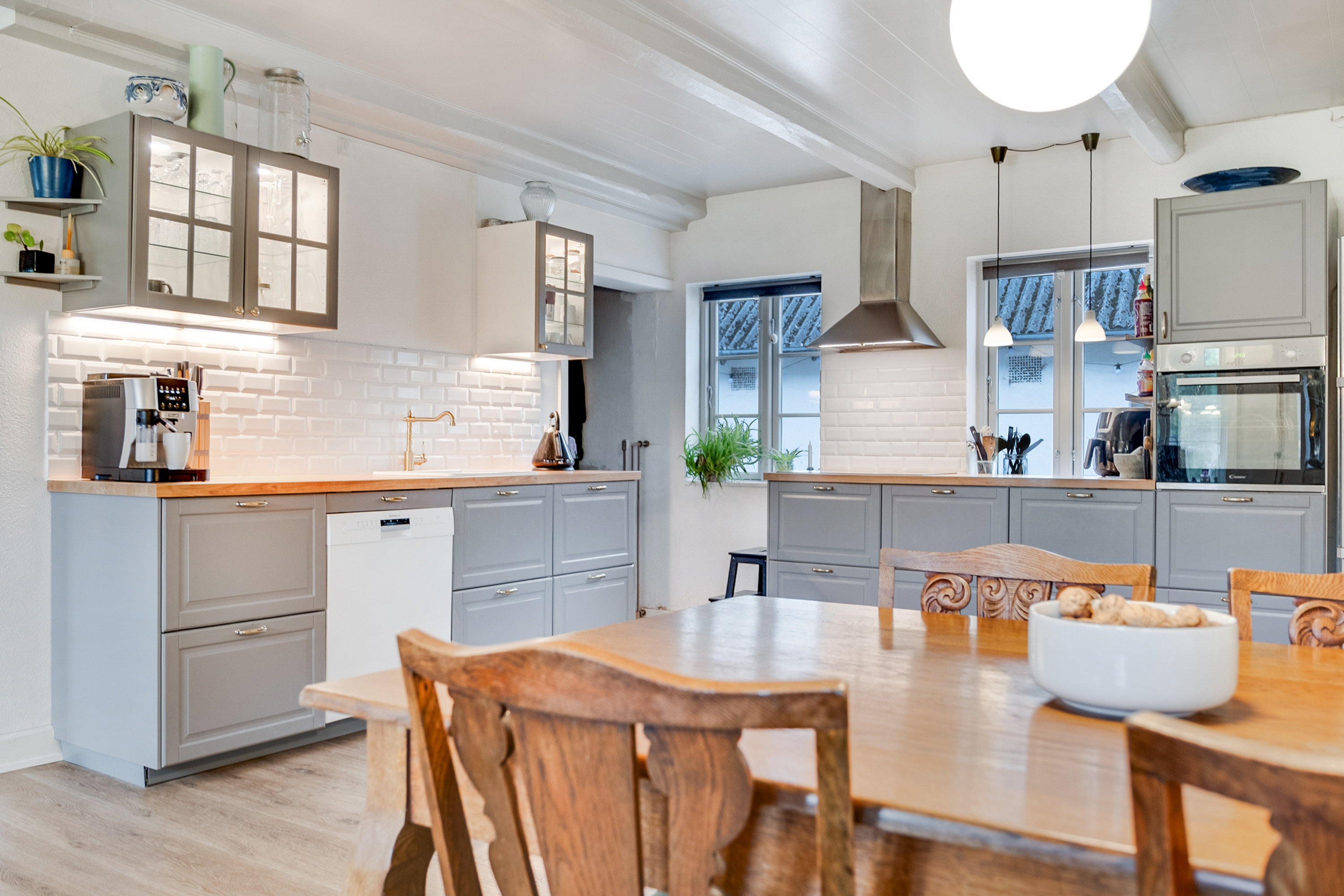 Miniaturebillede 2: køkken. Billede af Fladbjergvej 15, Ravnebjerg, 5250 Odense SV