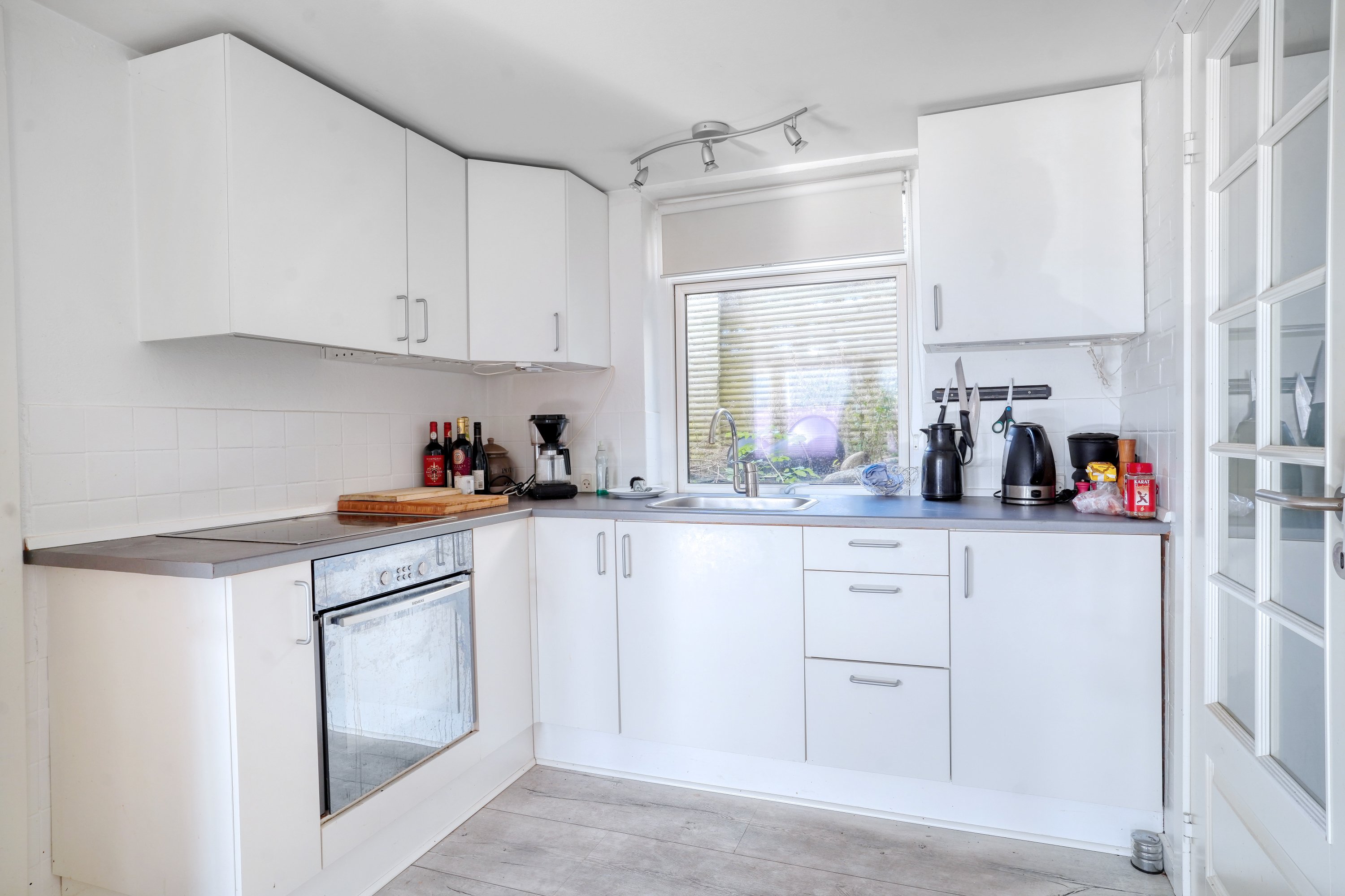 Fremhævet køkken billede i fuldskærmstilstand. Billede af Fyrrebakken 7, 3400 Hillerød