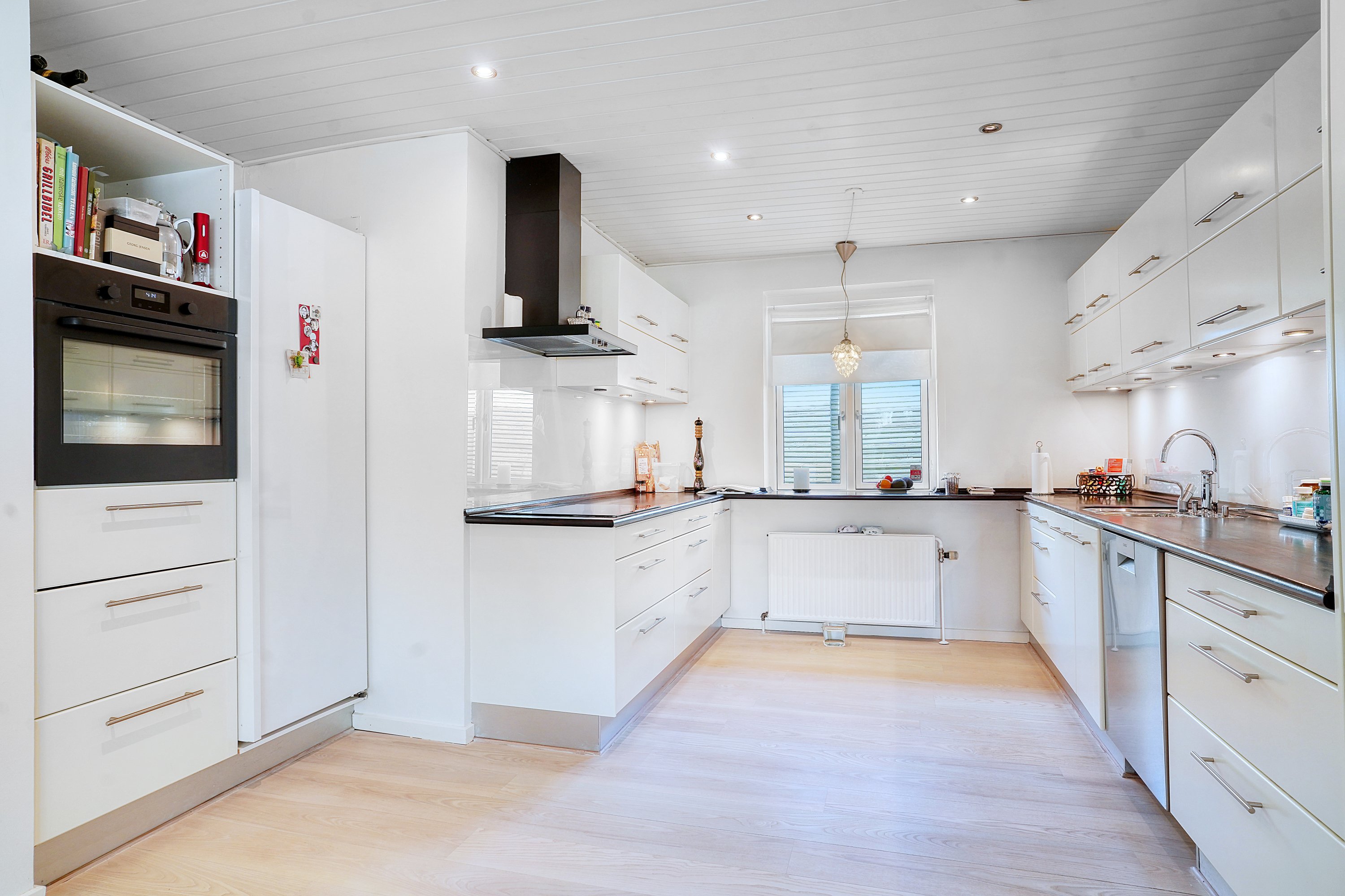 Miniaturebillede 1: køkken. Billede af Fyrrebakken 7, 3400 Hillerød