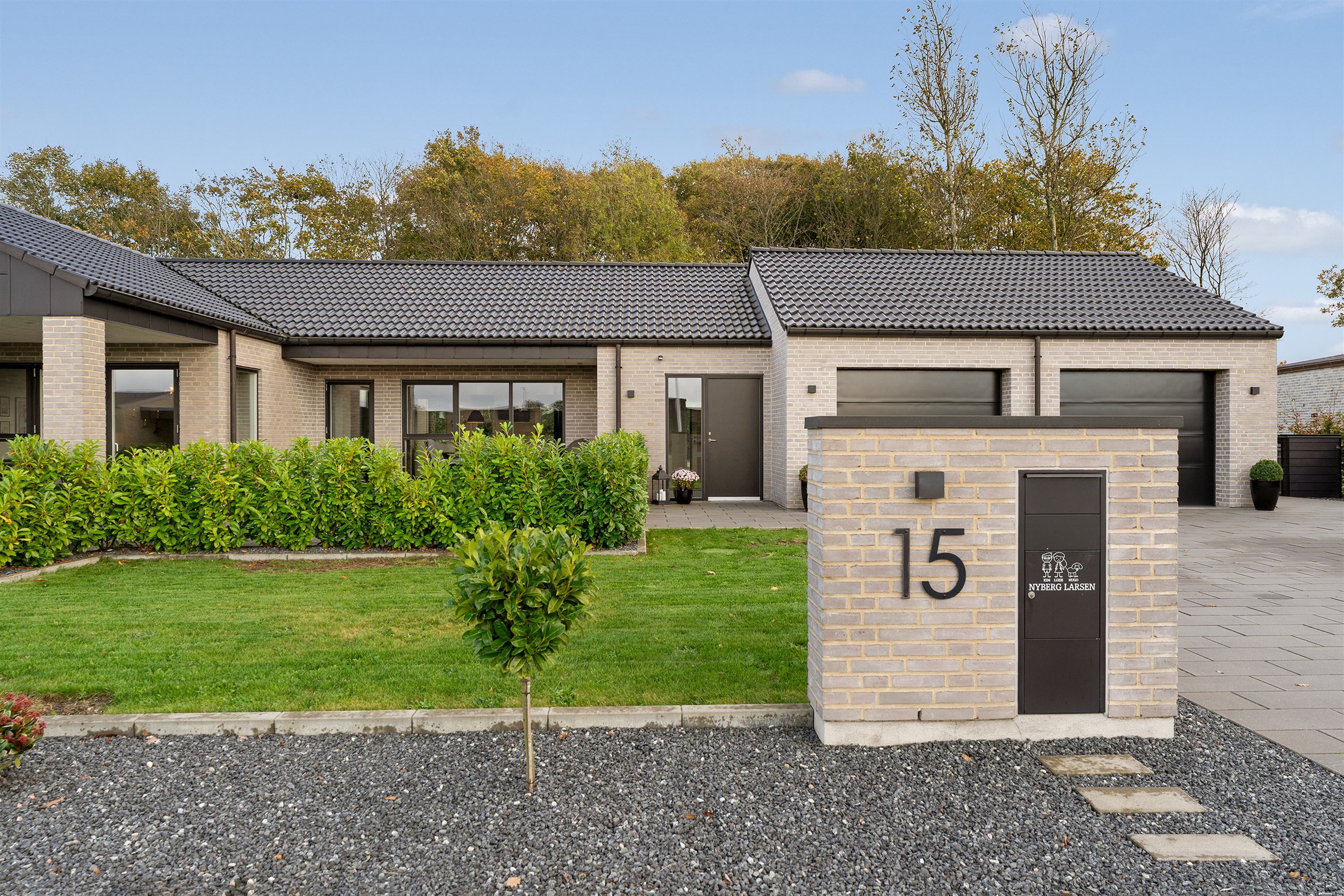 Fremhævet ejendommen billede i fuldskærmstilstand. Billede af Mariehønen 15, 7190 Billund