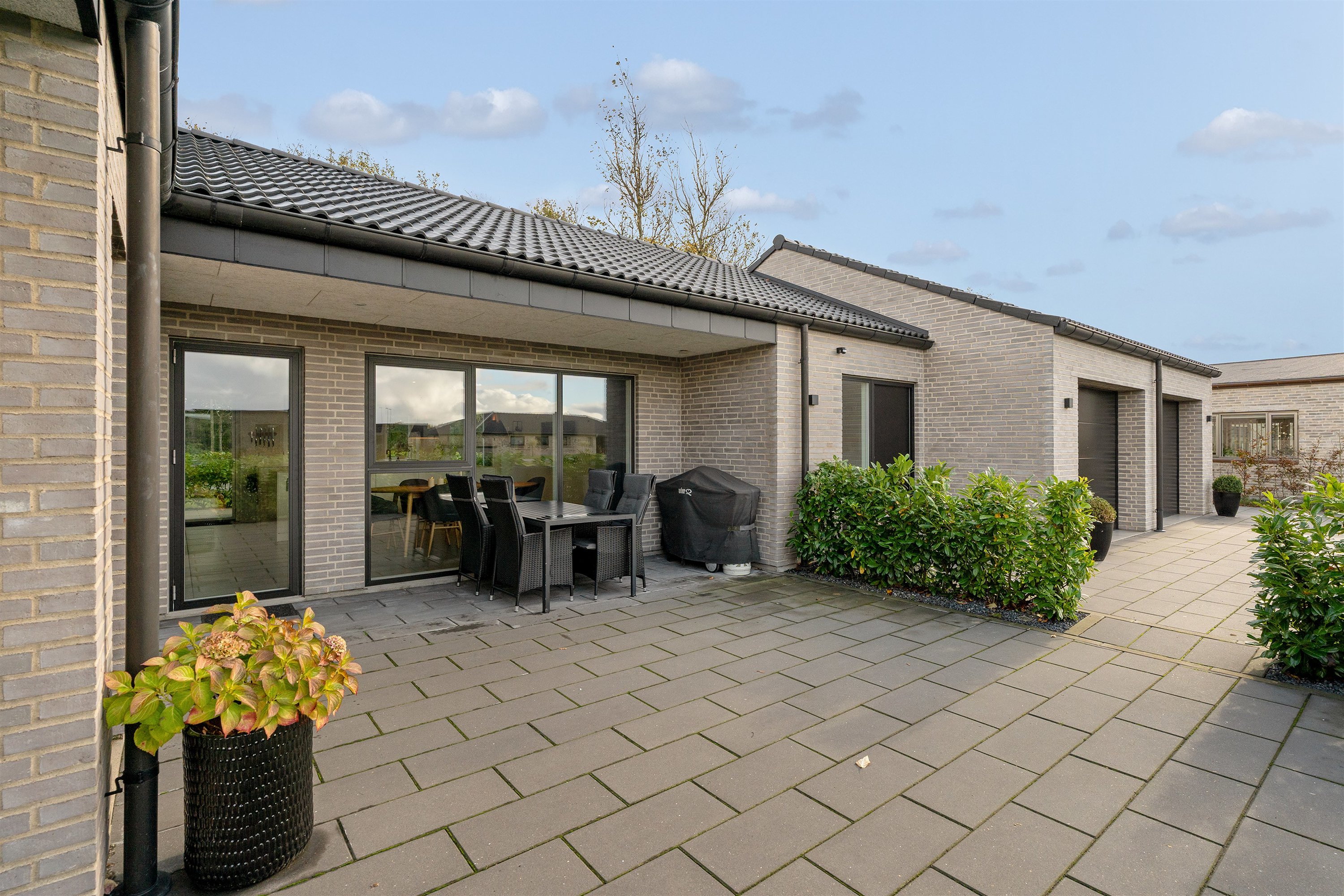 Fremhævet terrasse billede i fuldskærmstilstand. Billede af Mariehønen 15, 7190 Billund