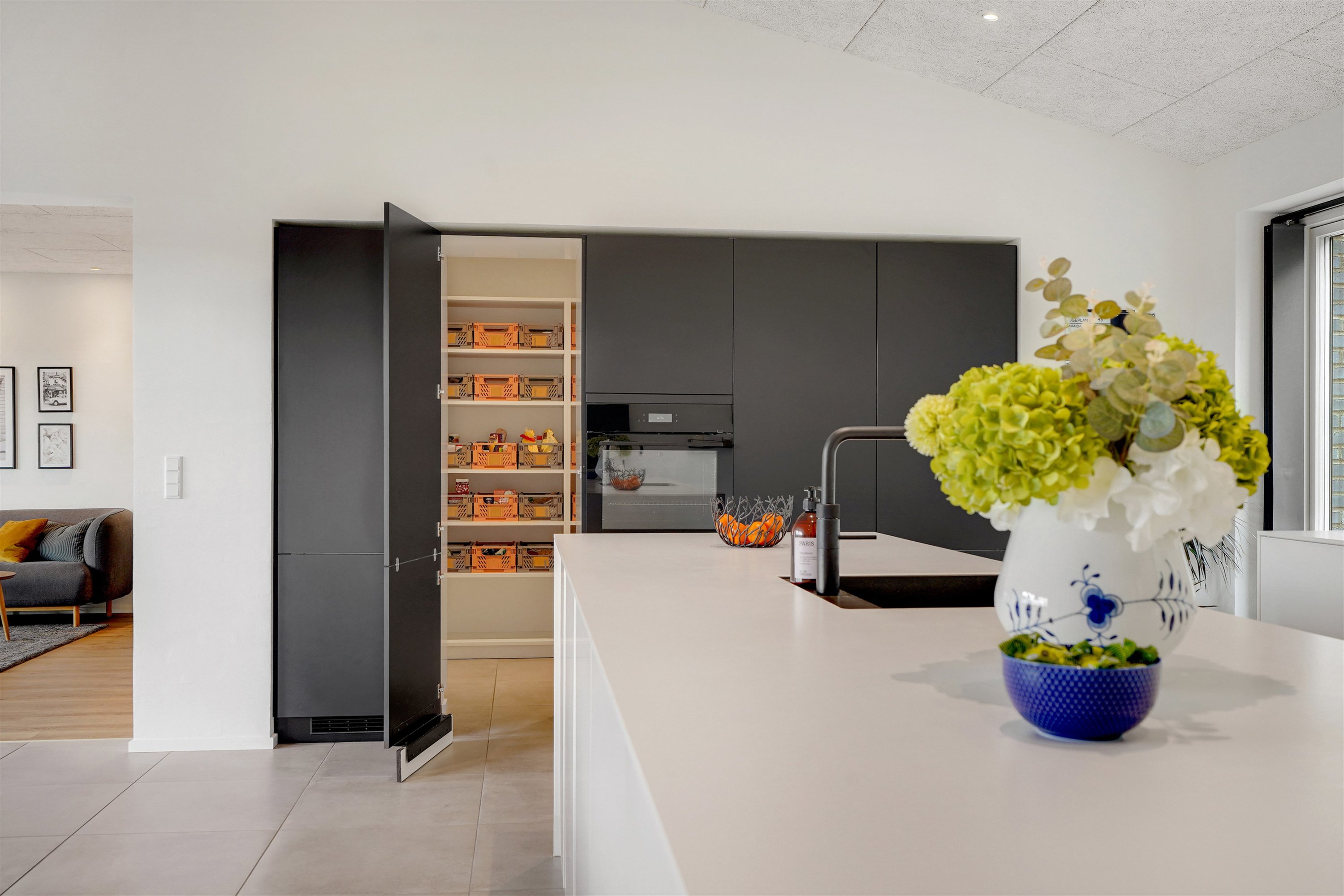 Fremhævet køkken billede i fuldskærmstilstand. Billede af Mariehønen 15, 7190 Billund