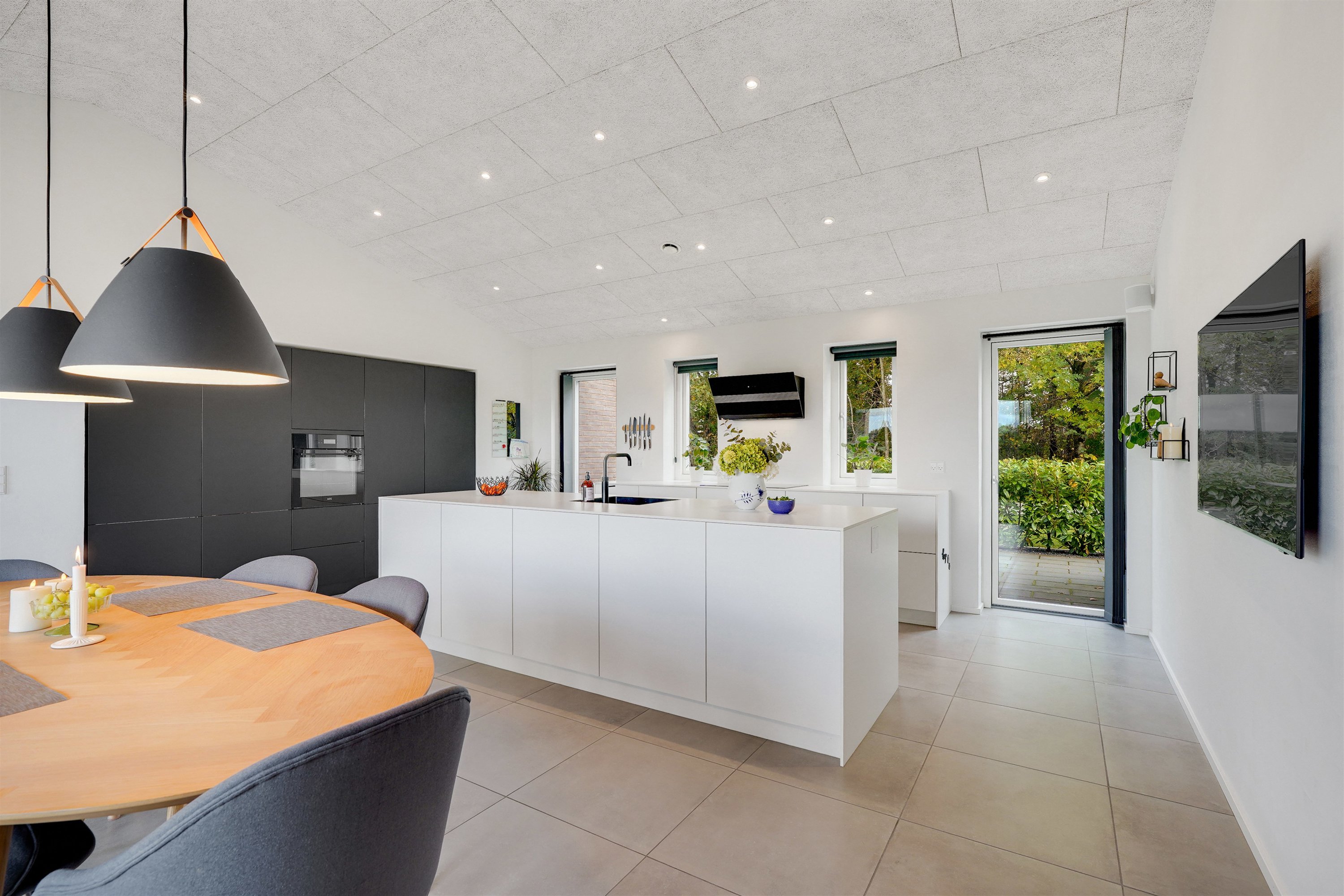 Fremhævet alrum billede i fuldskærmstilstand. Billede af Mariehønen 15, 7190 Billund