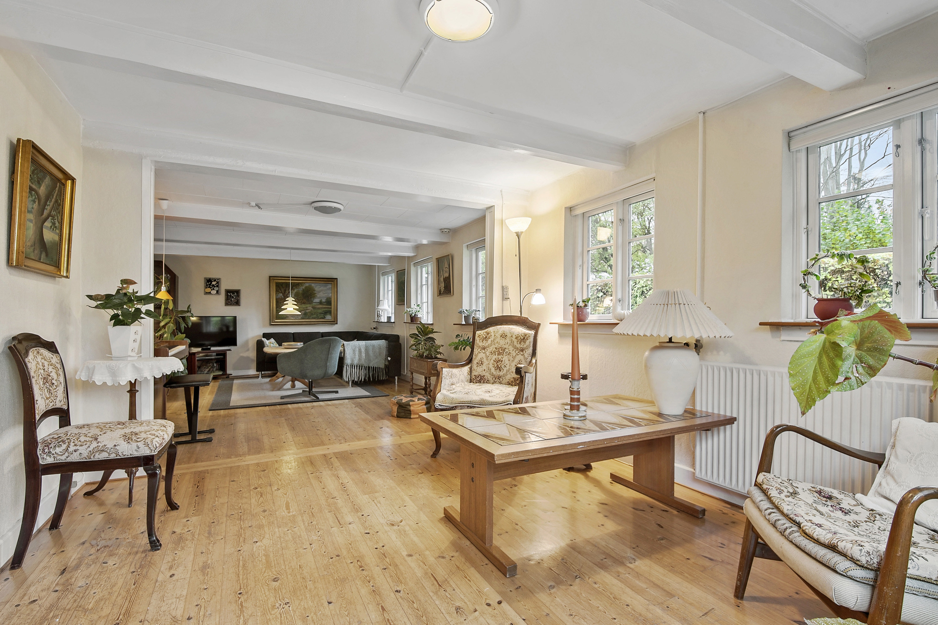 Fremhævet stue billede i fuldskærmstilstand. Billede af Varpelev Bygade 25, Varpelev, 4652 Hårlev