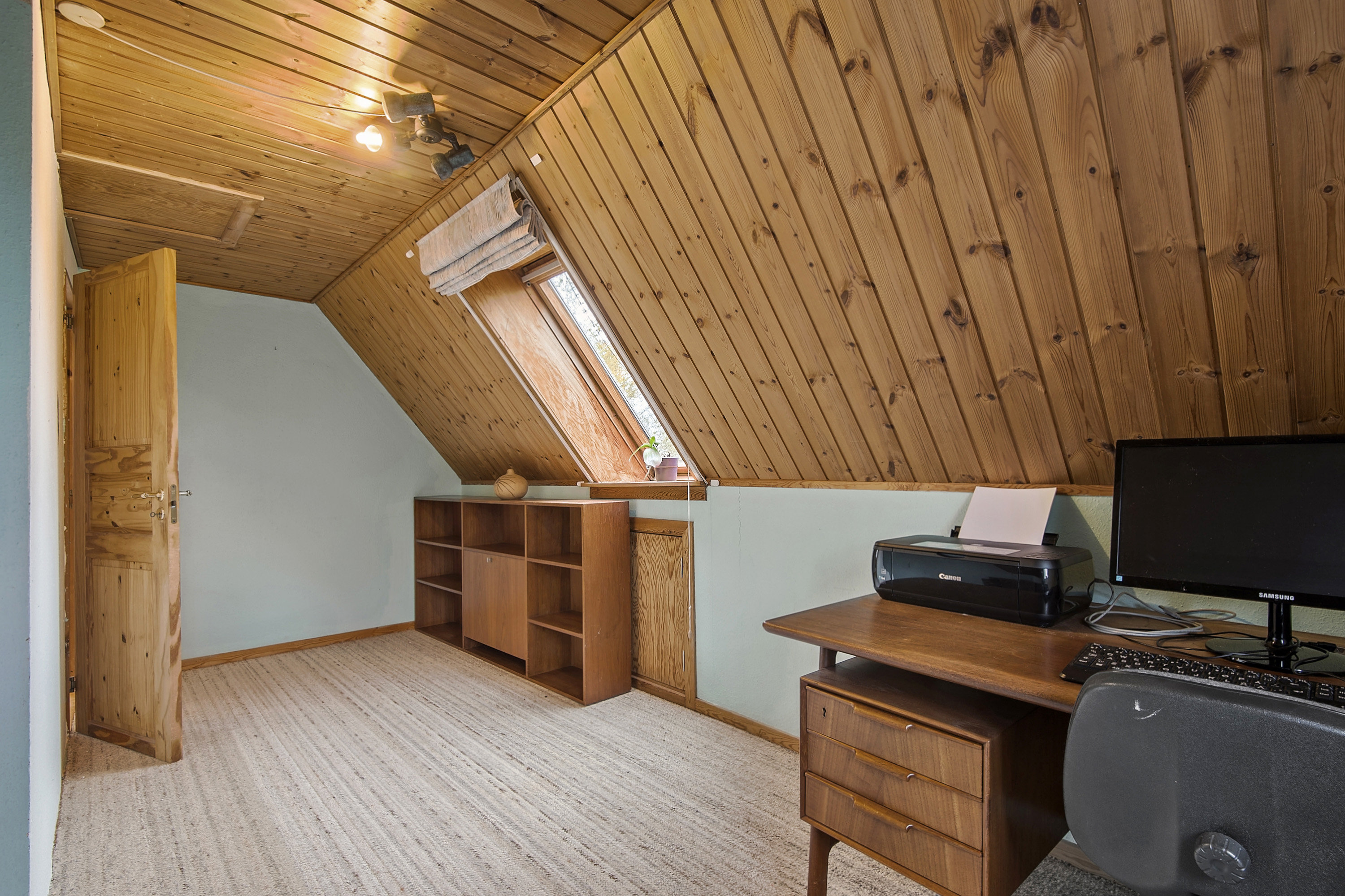 Fremhævet stue billede i fuldskærmstilstand. Billede af Varpelev Bygade 25, Varpelev, 4652 Hårlev