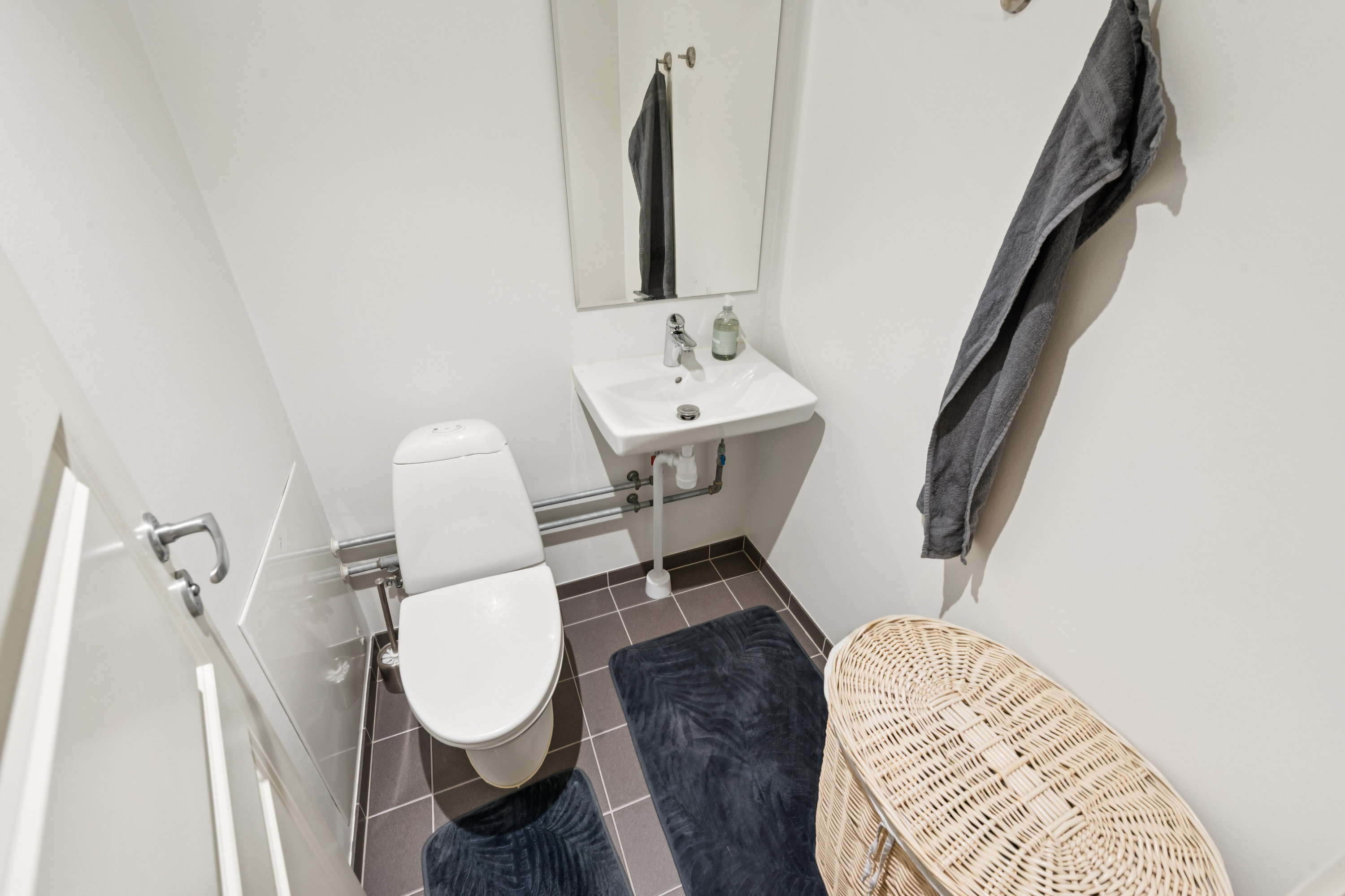 Fremhævet badeværelse billede i fuldskærmstilstand. Billede af Saksen D 2, 2. 3., Høje Taastrup, 2630 Taastrup