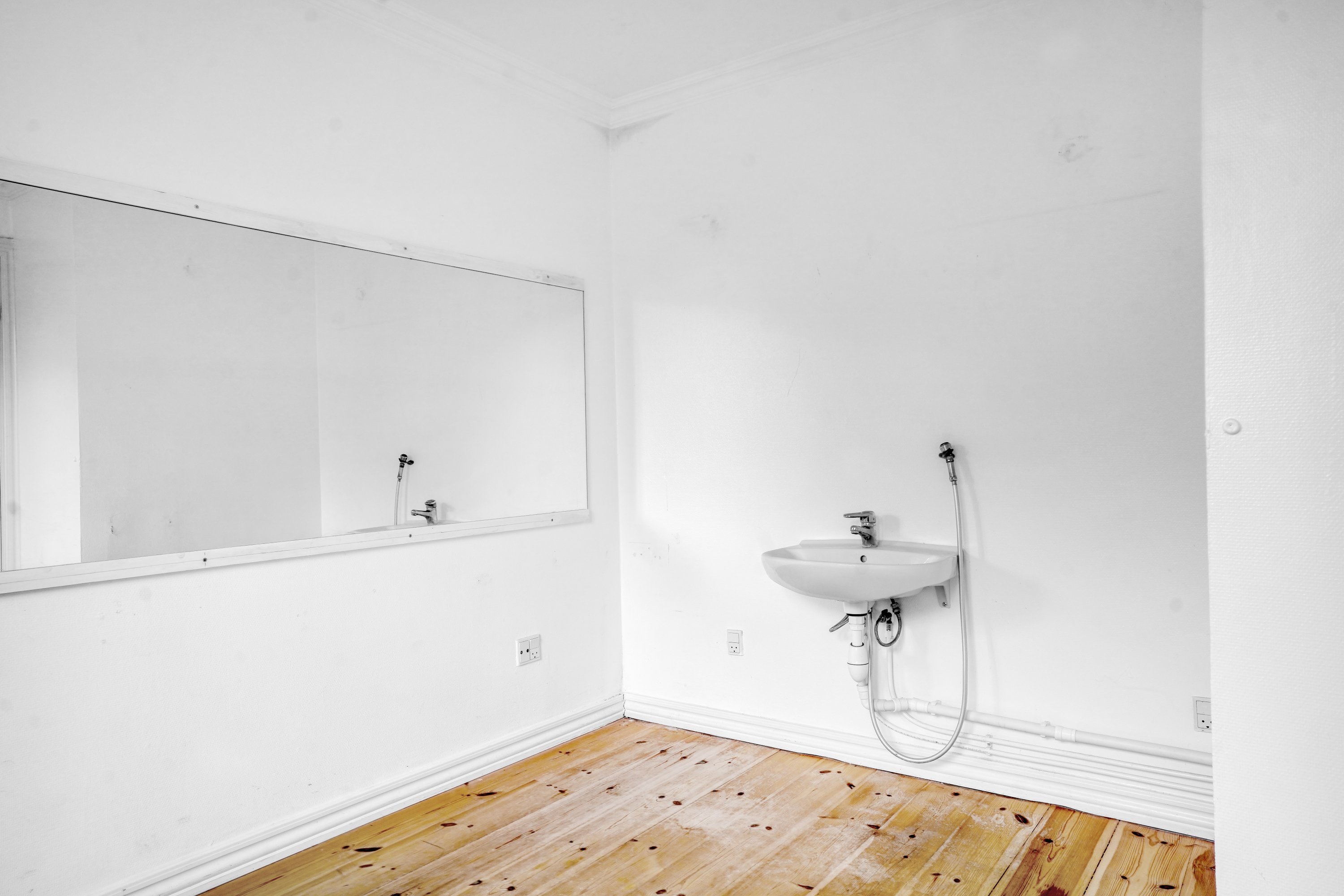 Fremhævet værelse billede i fuldskærmstilstand. Billede af Kongevejen 70, 3000 Helsingør