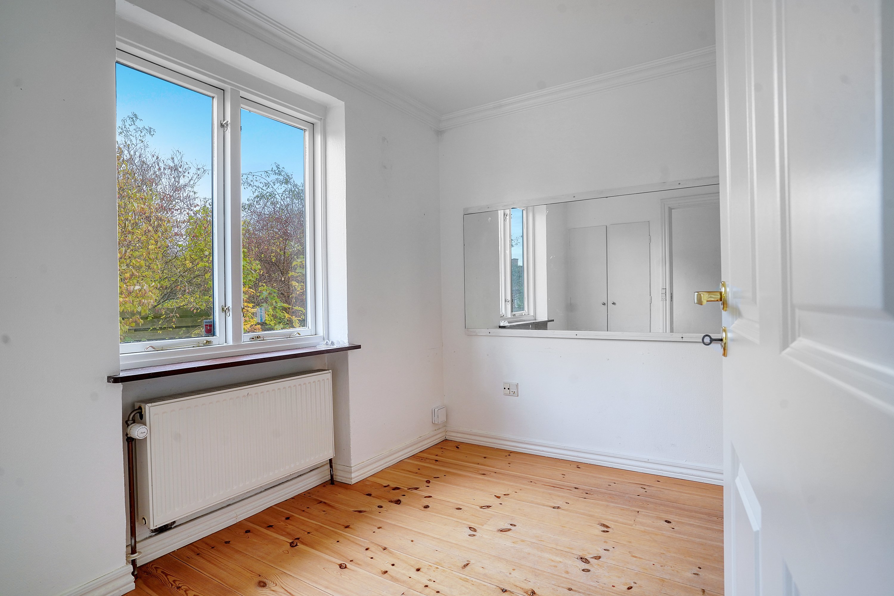 Fremhævet værelse billede i fuldskærmstilstand. Billede af Kongevejen 70, 3000 Helsingør