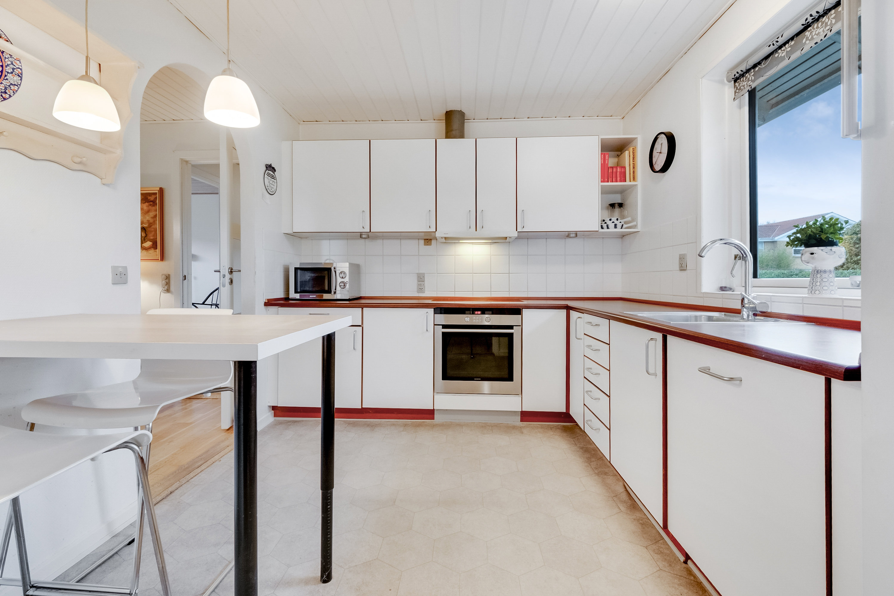 Fremhævet køkken billede i fuldskærmstilstand. Billede af Hyldegårdsvej 35, Brylle, 5690 Tommerup