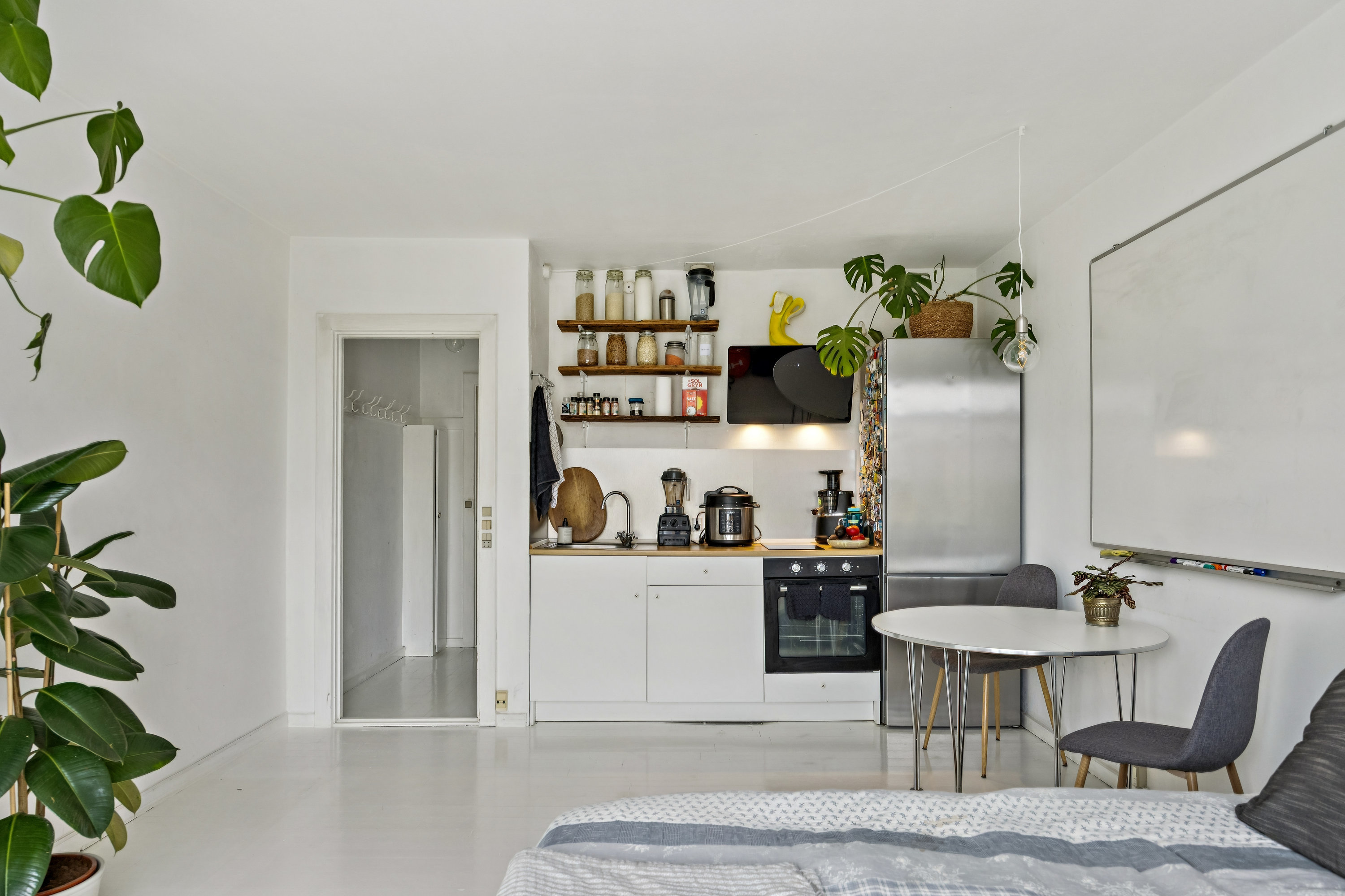 Fremhævet  billede i fuldskærmstilstand. Billede af Løvspringsvej 4A, 2. tv., 2920 Charlottenlund