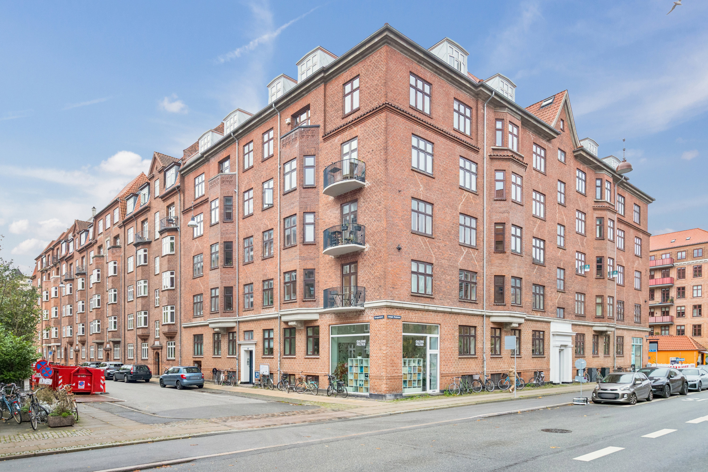 Fremhævet andet billede i fuldskærmstilstand. Billede af Kongedybet 2, 5. tv., 2300 København S