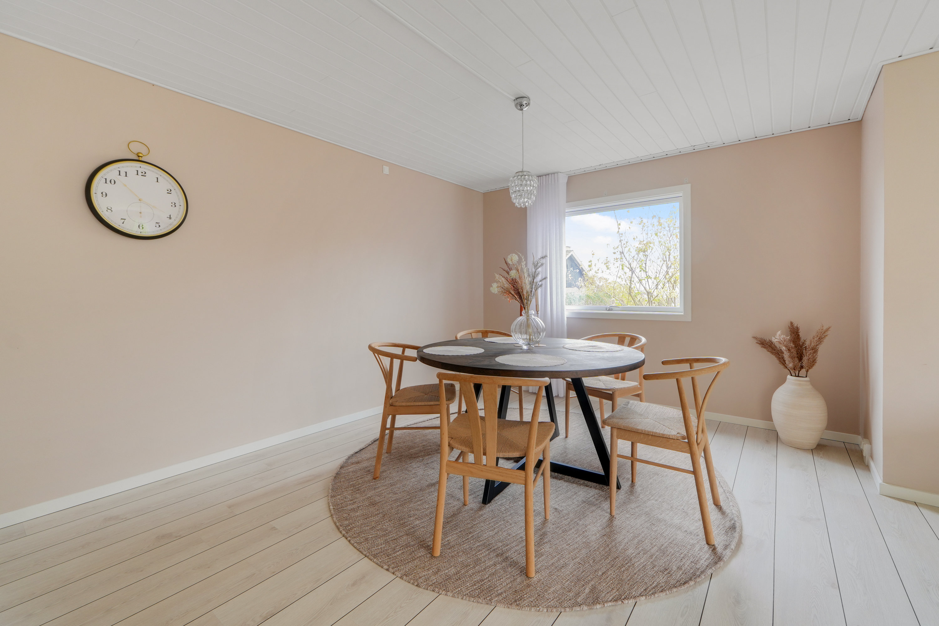 Fremhævet andet billede i fuldskærmstilstand. Billede af Høstbuen 1, 2750 Ballerup