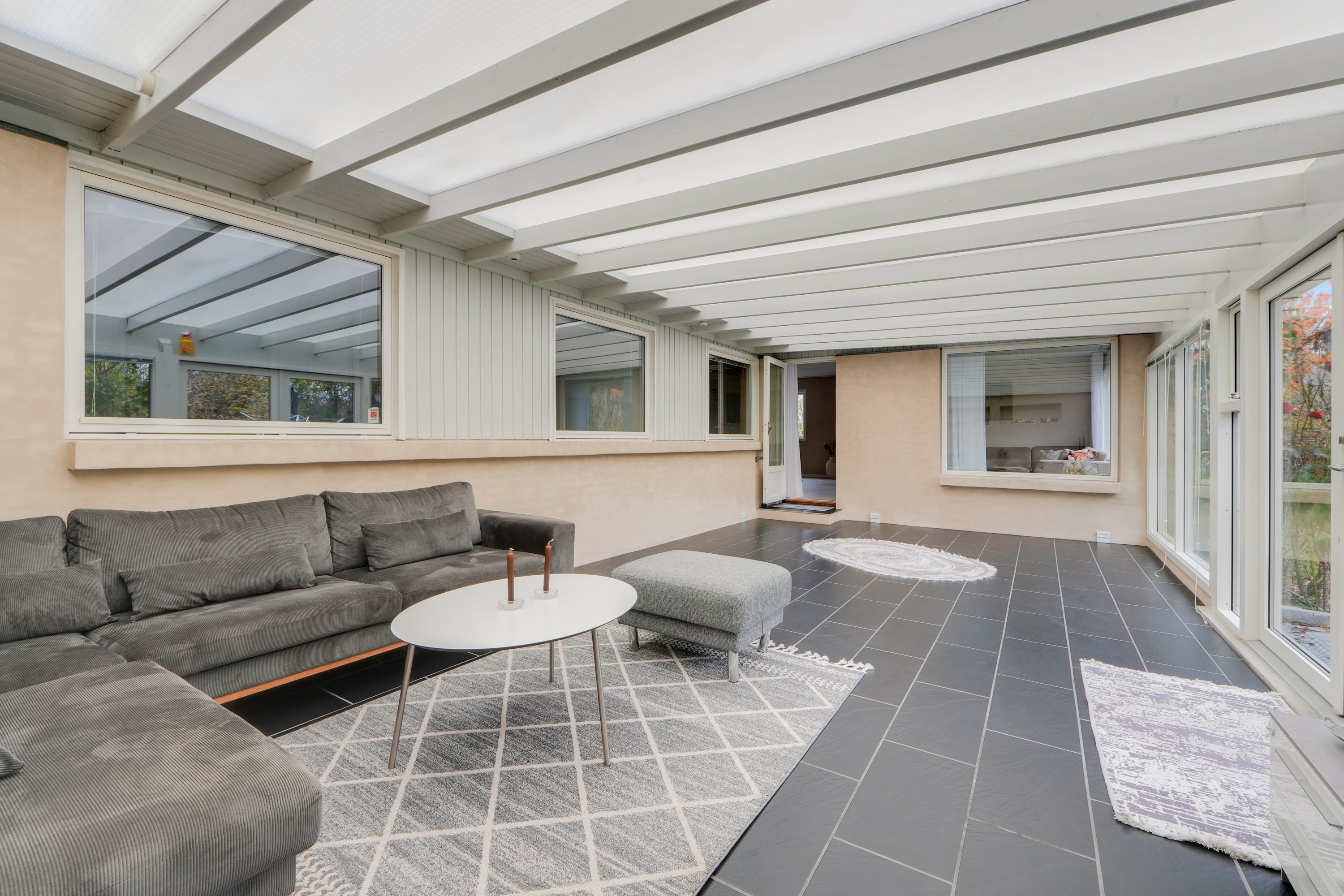 Fremhævet andet billede i fuldskærmstilstand. Billede af Høstbuen 1, 2750 Ballerup