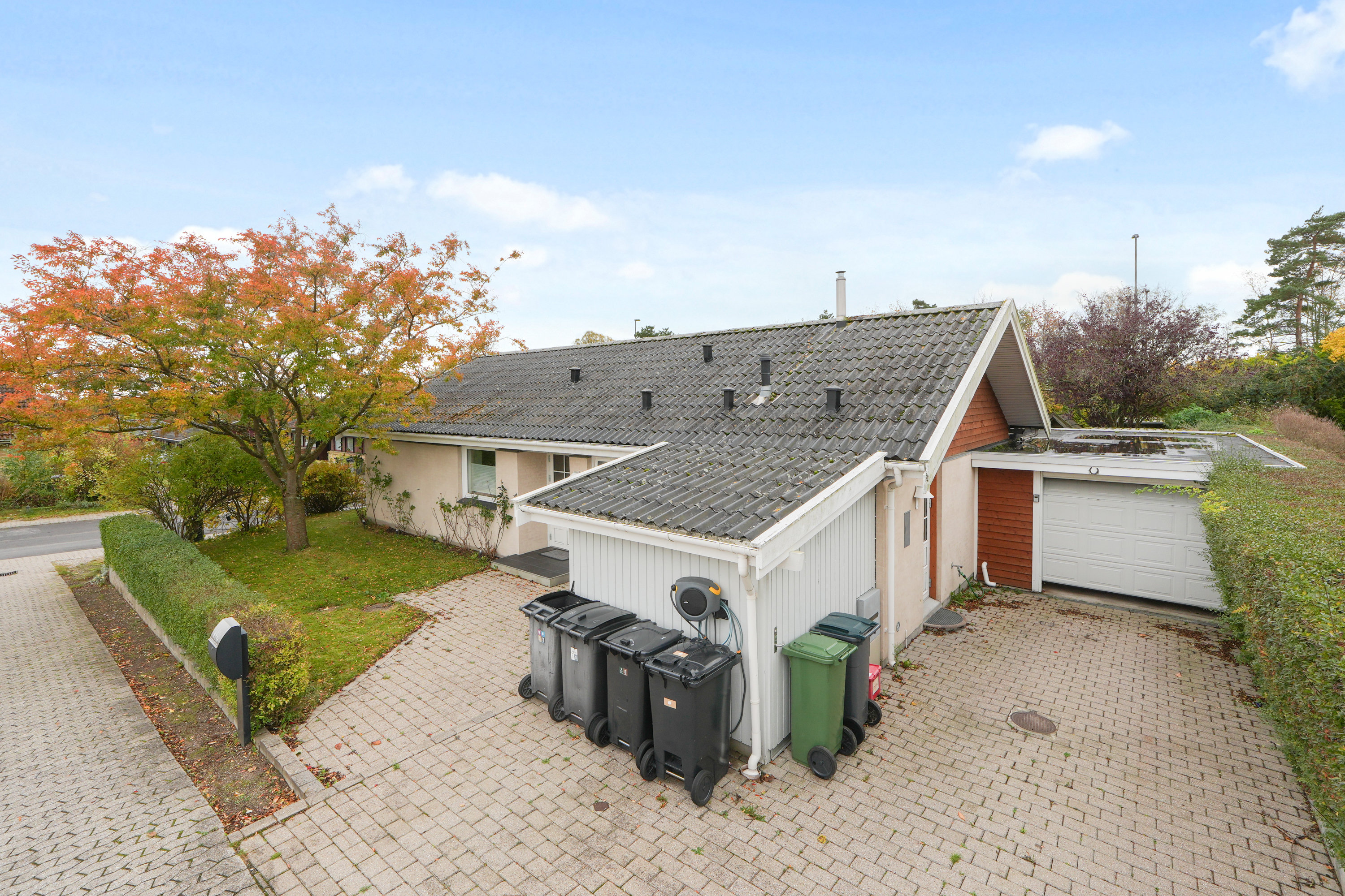 Fremhævet andet billede i fuldskærmstilstand. Billede af Høstbuen 1, 2750 Ballerup