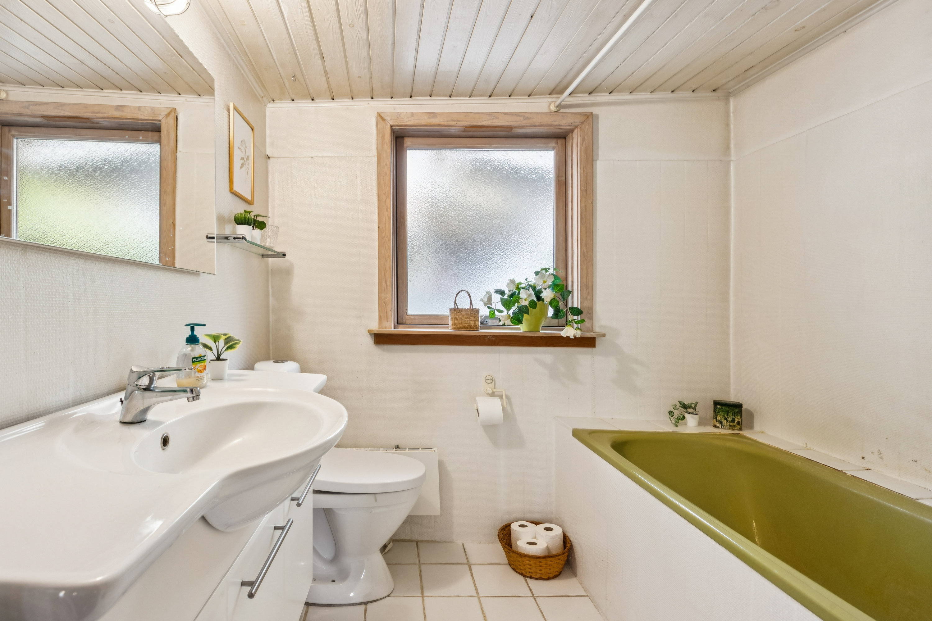 Fremhævet  billede i fuldskærmstilstand. Billede af Azaleagangen 1, 2300 København S