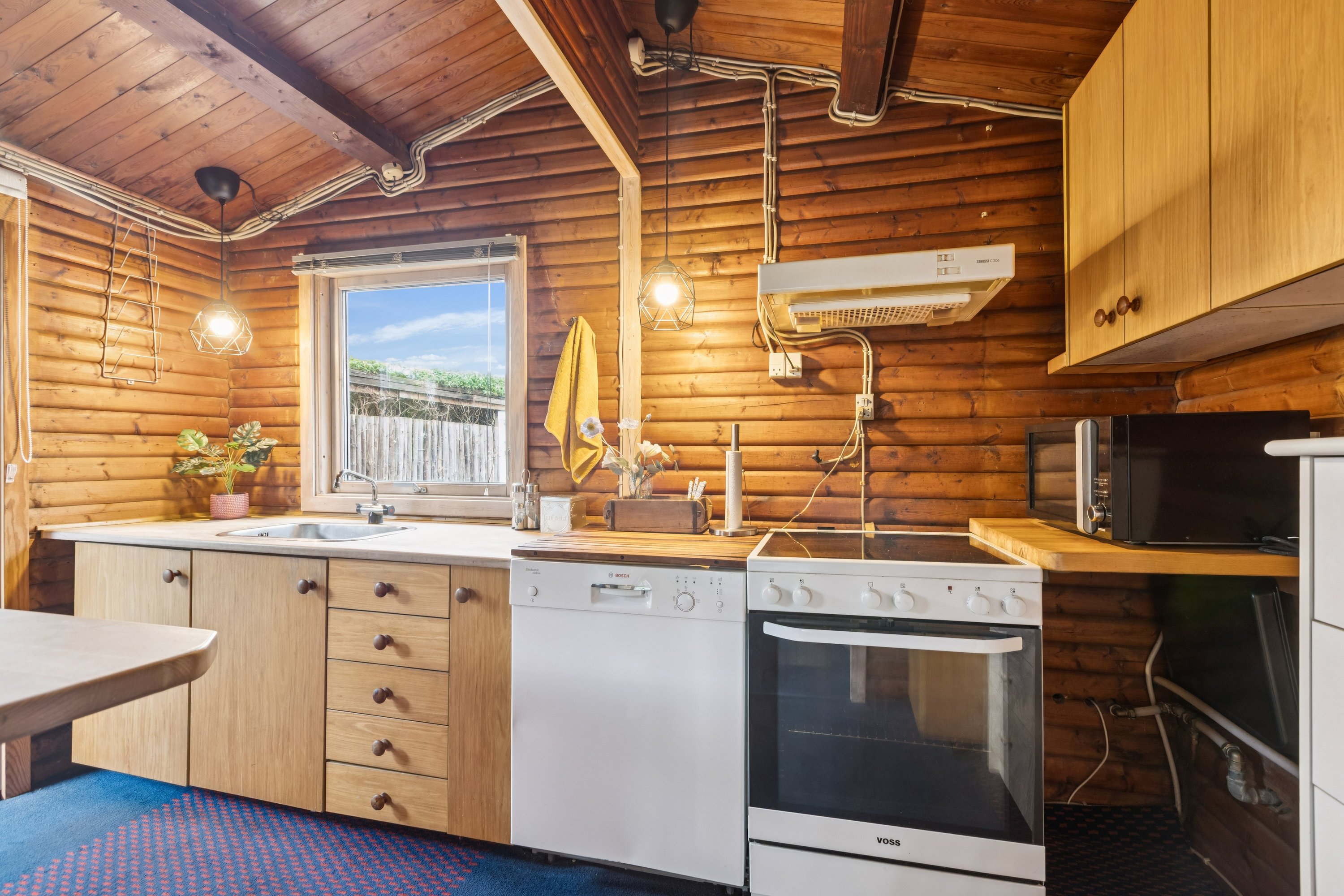 Fremhævet  billede i fuldskærmstilstand. Billede af Azaleagangen 1, 2300 København S