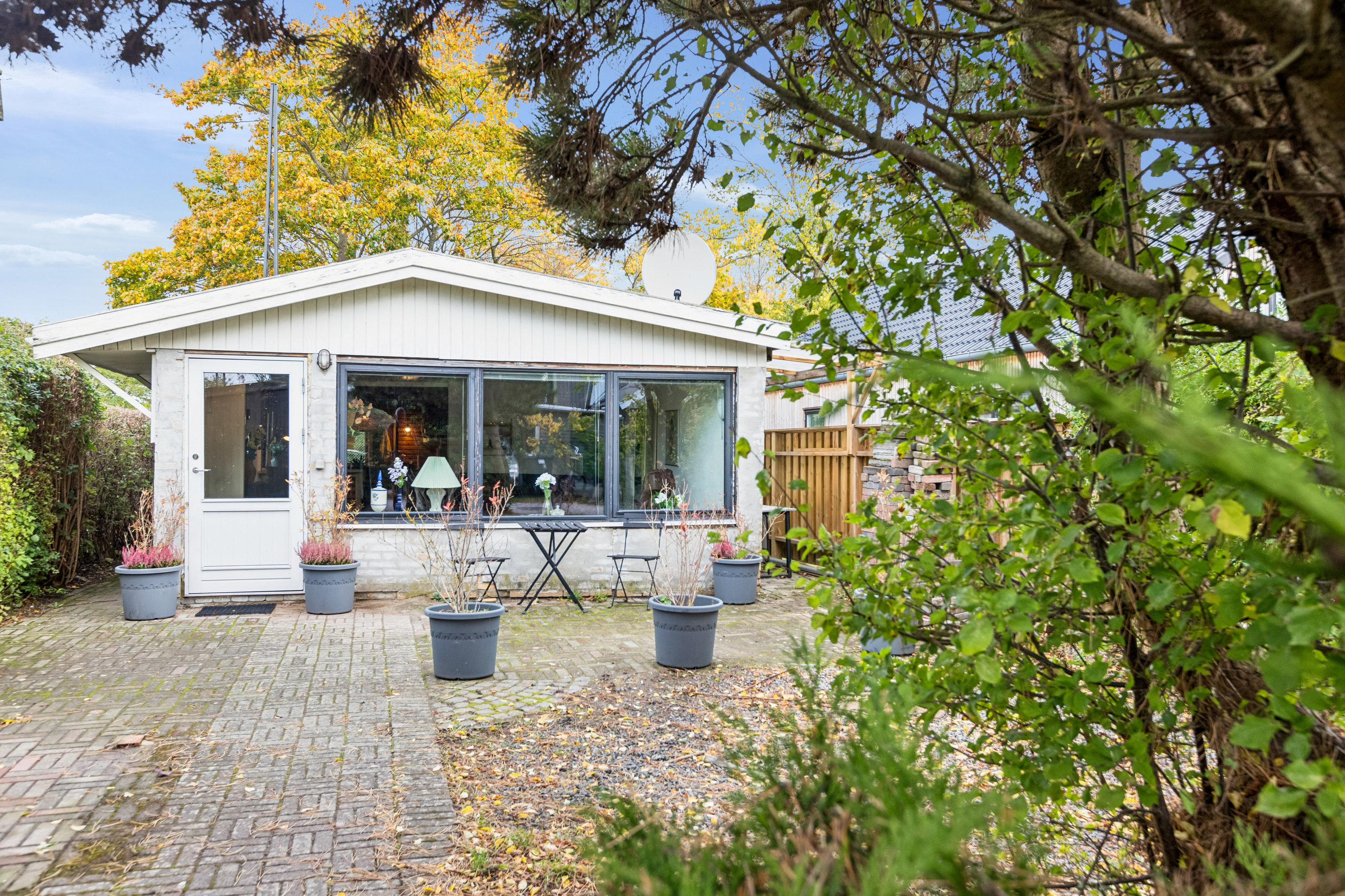 Fremhævet  billede i fuldskærmstilstand. Billede af Azaleagangen 1, 2300 København S