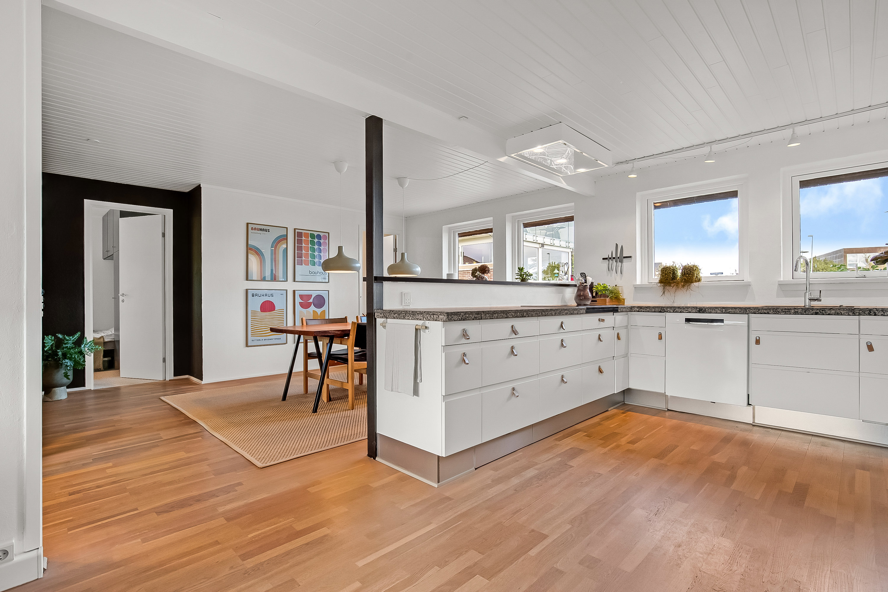 Fremhævet køkken alrum billede i fuldskærmstilstand. Billede af Strandagervænget 15, Erritsø, 7000 Fredericia