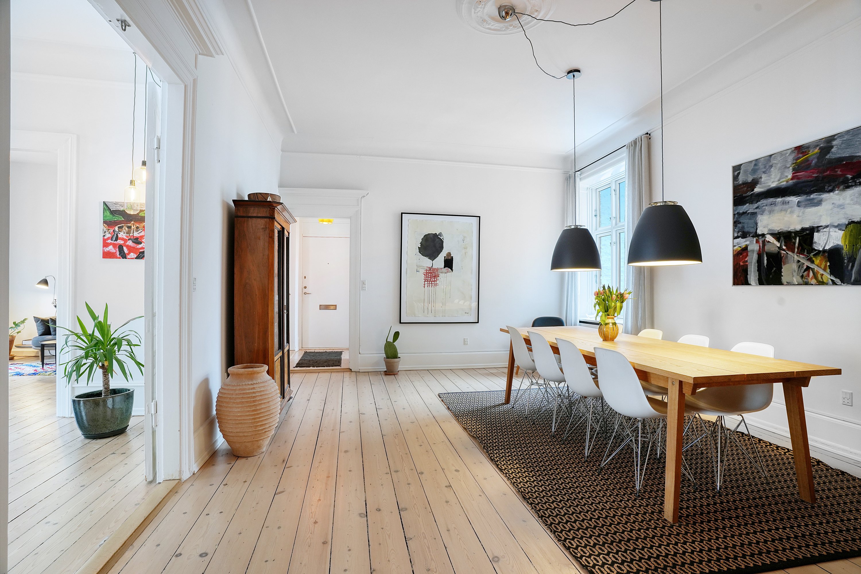Fremhævet spisestue billede i fuldskærmstilstand. Billede af Holsteinsgade 7, 2., 2100 København Ø