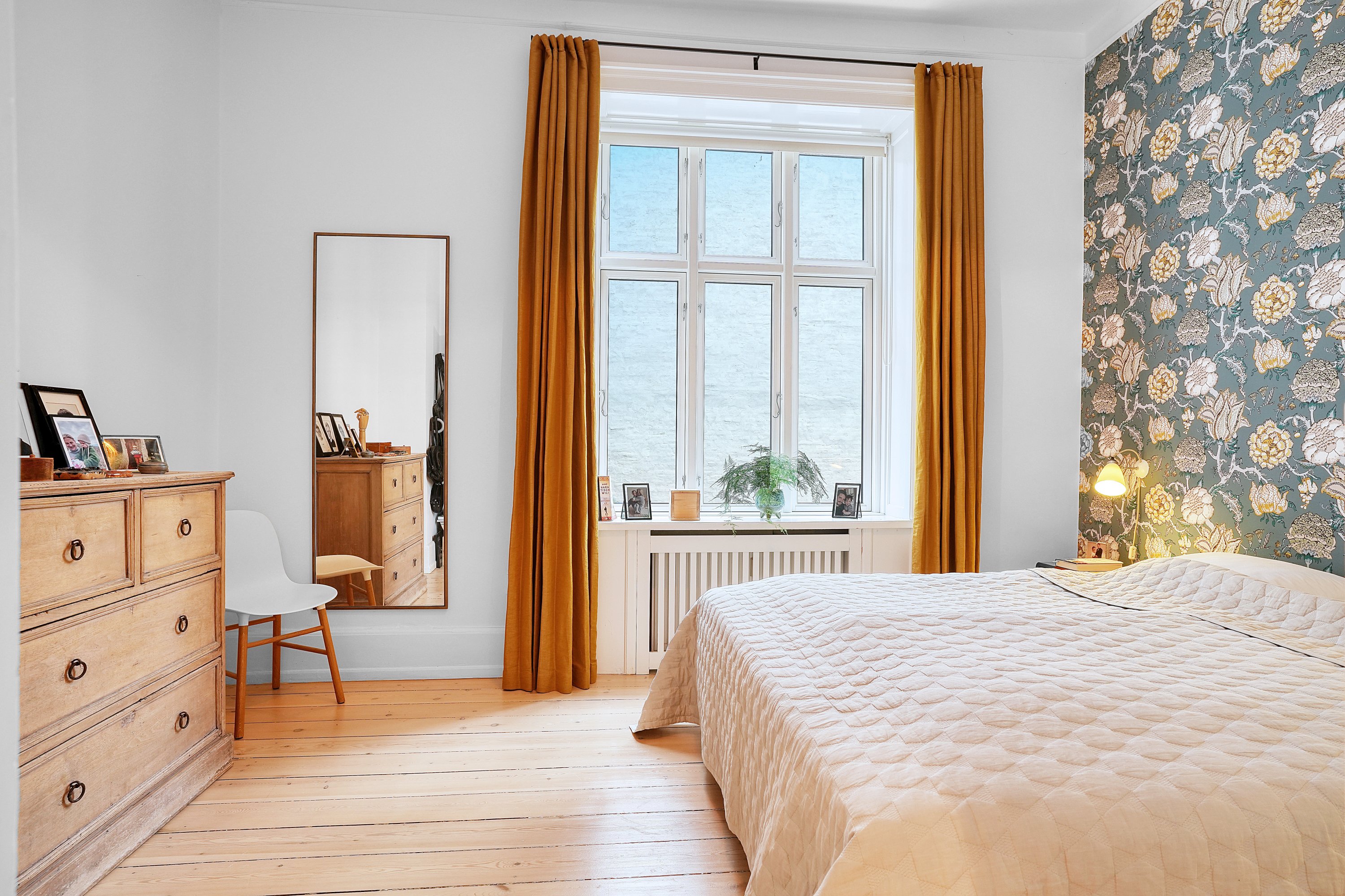 Fremhævet værelse billede i fuldskærmstilstand. Billede af Holsteinsgade 7, 2., 2100 København Ø