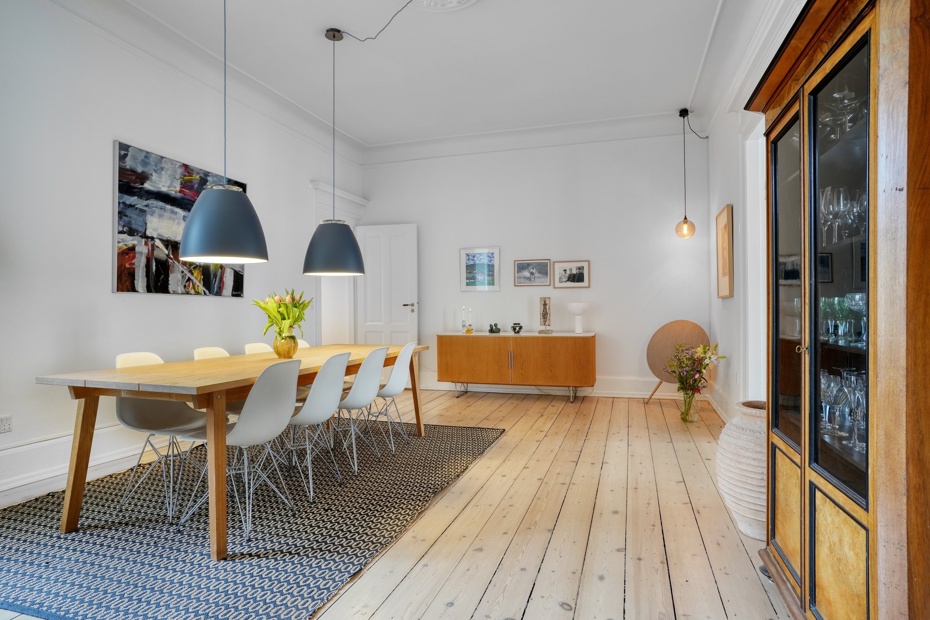 Fremhævet spisestue billede i fuldskærmstilstand. Billede af Holsteinsgade 7, 2., 2100 København Ø