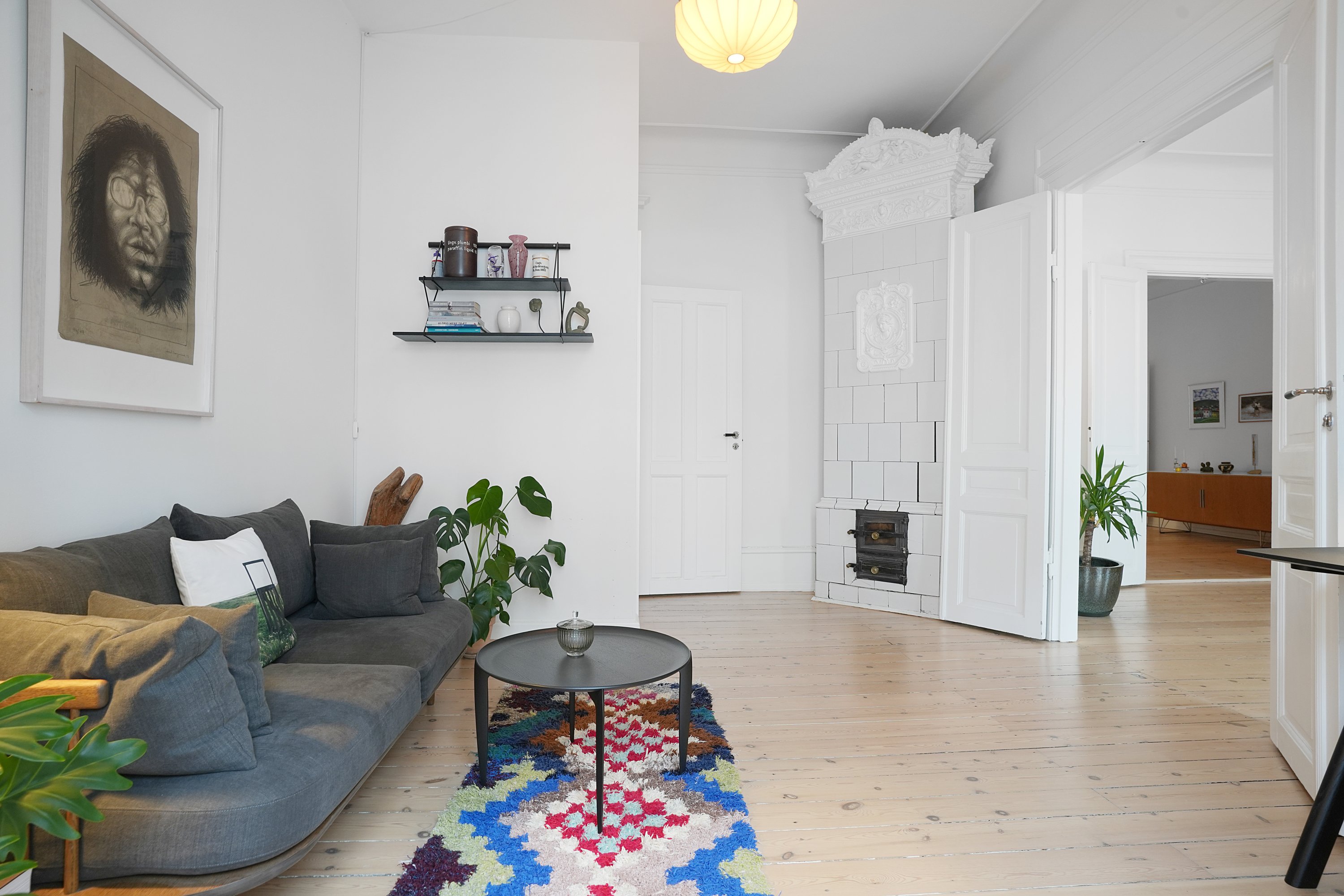 Fremhævet stue billede i fuldskærmstilstand. Billede af Holsteinsgade 7, 2., 2100 København Ø