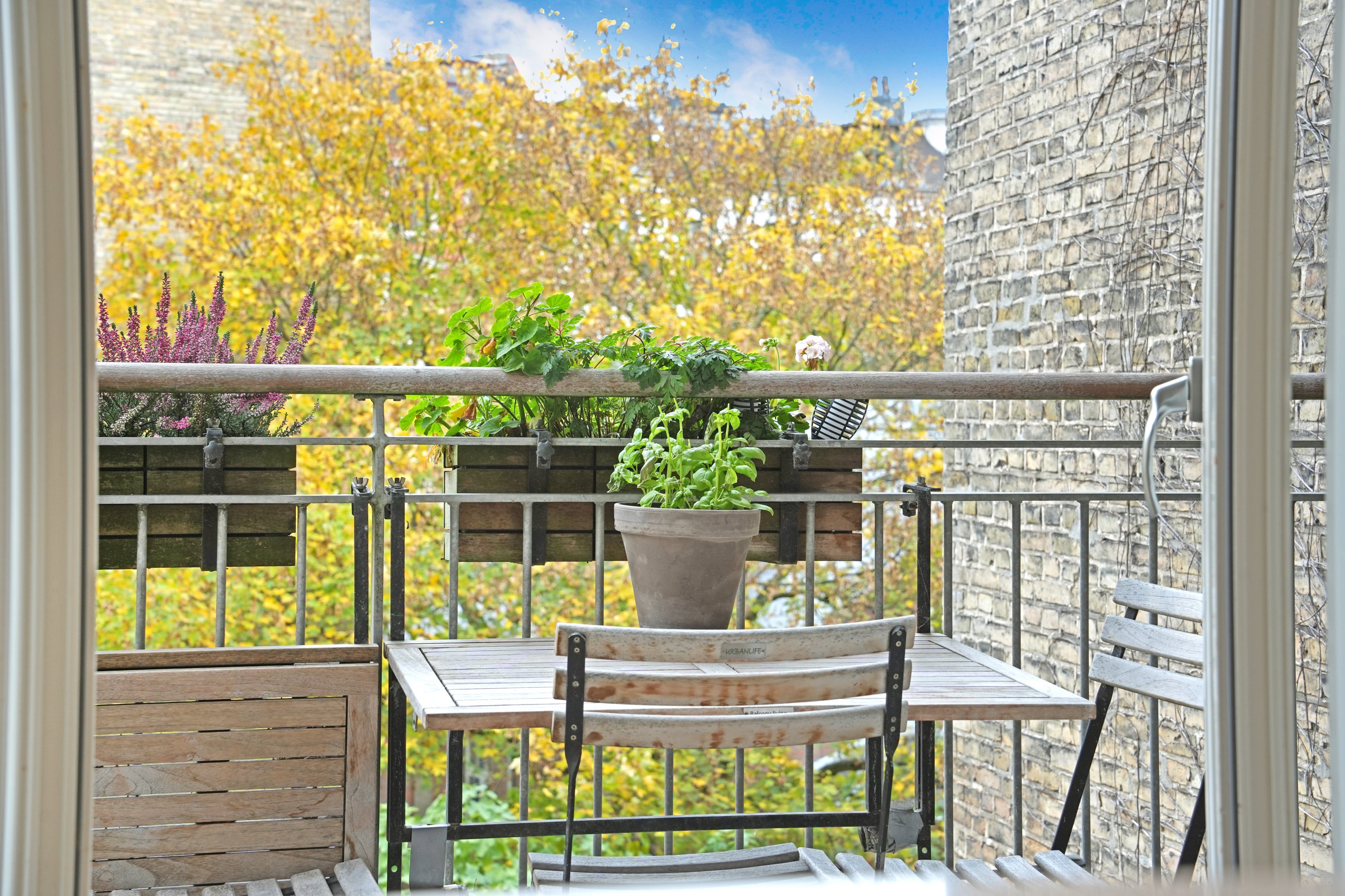 Fremhævet altan billede i fuldskærmstilstand. Billede af Holsteinsgade 7, 2., 2100 København Ø