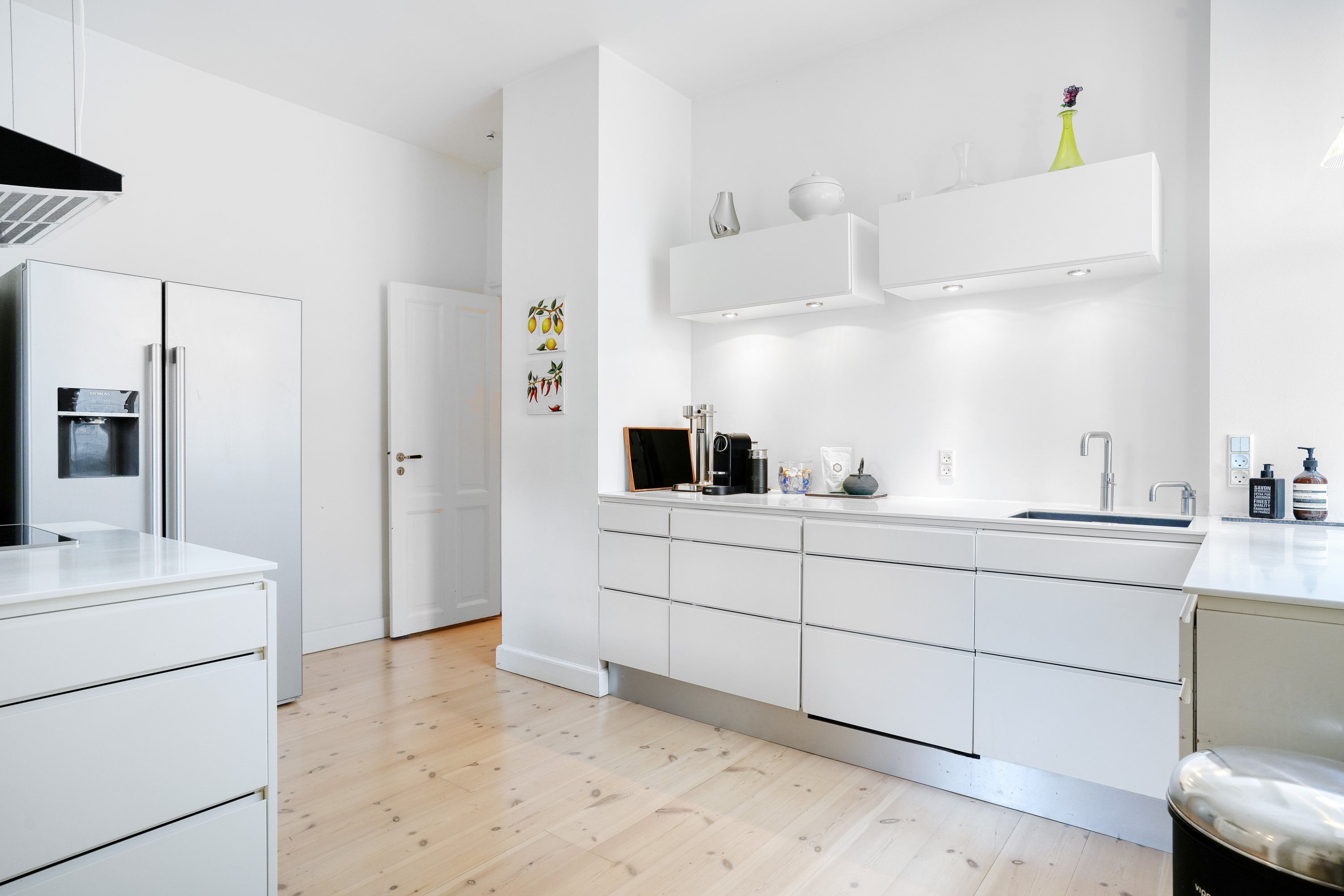 Fremhævet køkken billede i fuldskærmstilstand. Billede af Holsteinsgade 7, 2., 2100 København Ø